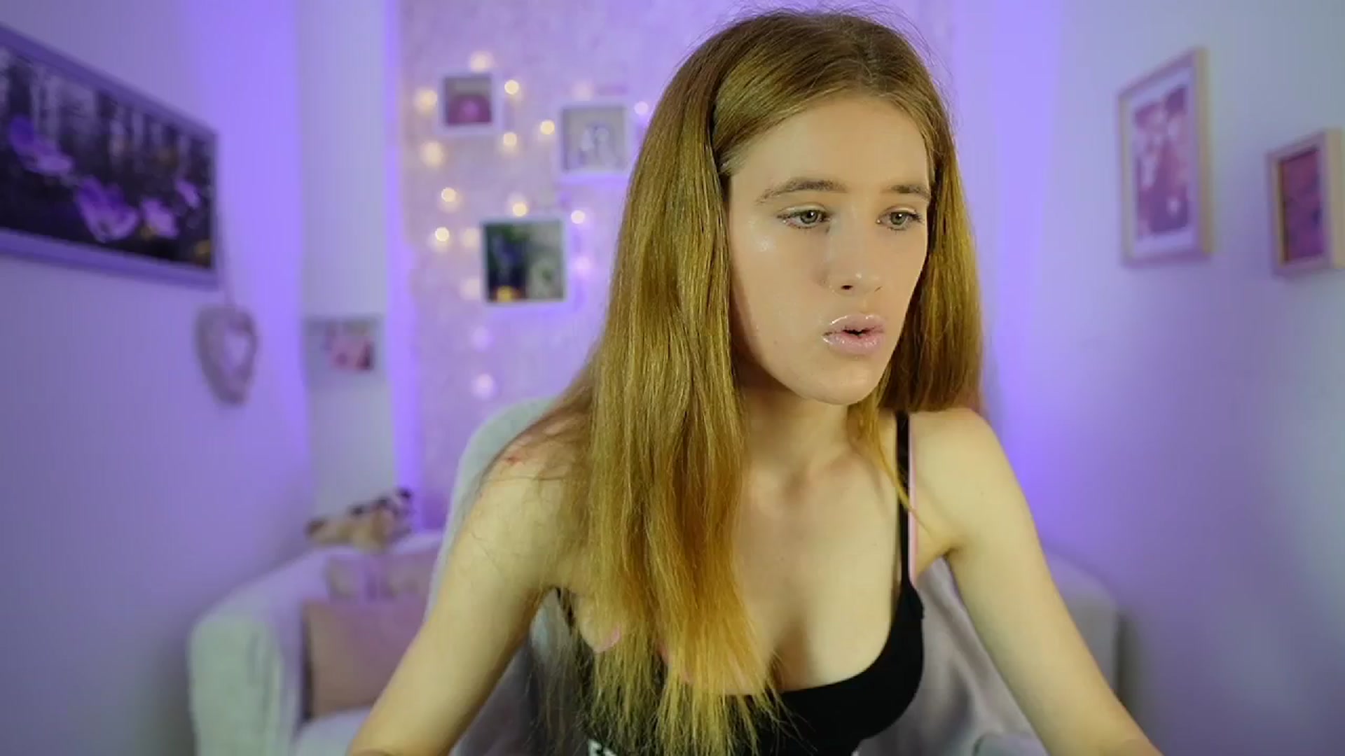 Gallery image thumbnail from Monika_Dee's myfreecams stream on, 07/09/2024, 13:12 image 9 of 20