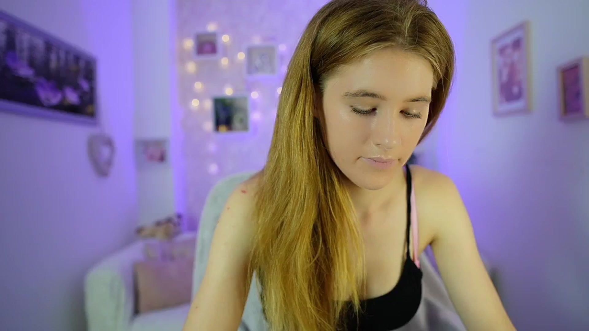 Gallery image thumbnail from Monika_Dee's myfreecams stream on, 07/09/2024, 14:51 image 7 of 20