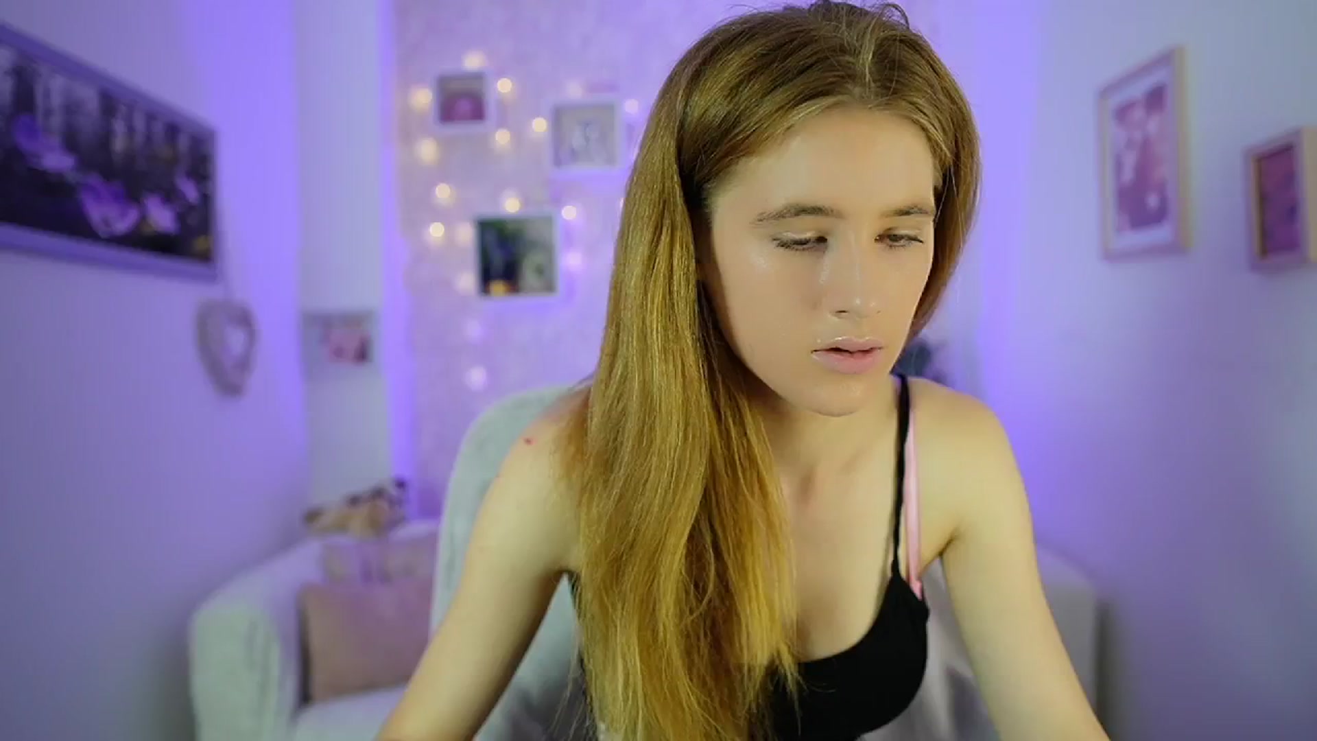 Gallery image thumbnail from Monika_Dee's myfreecams stream on, 07/09/2024, 14:51 image 12 of 20