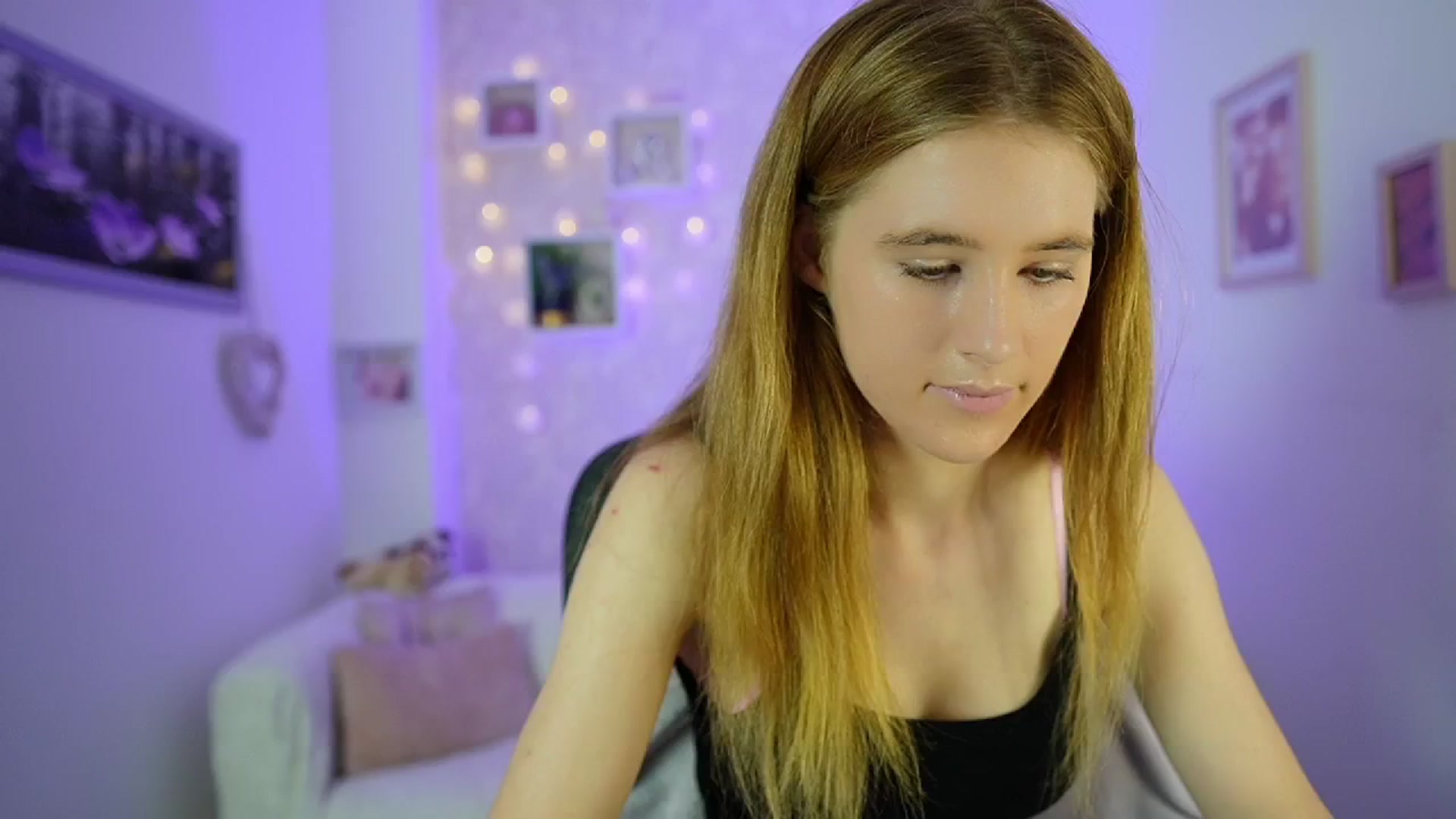 Gallery image thumbnail from Monika_Dee's myfreecams stream on, 07/09/2024, 15:56 image 17 of 20