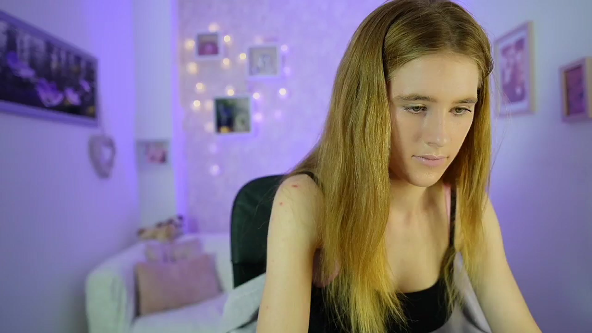 Gallery image thumbnail from Monika_Dee's myfreecams stream on, 07/09/2024, 15:56 image 14 of 20