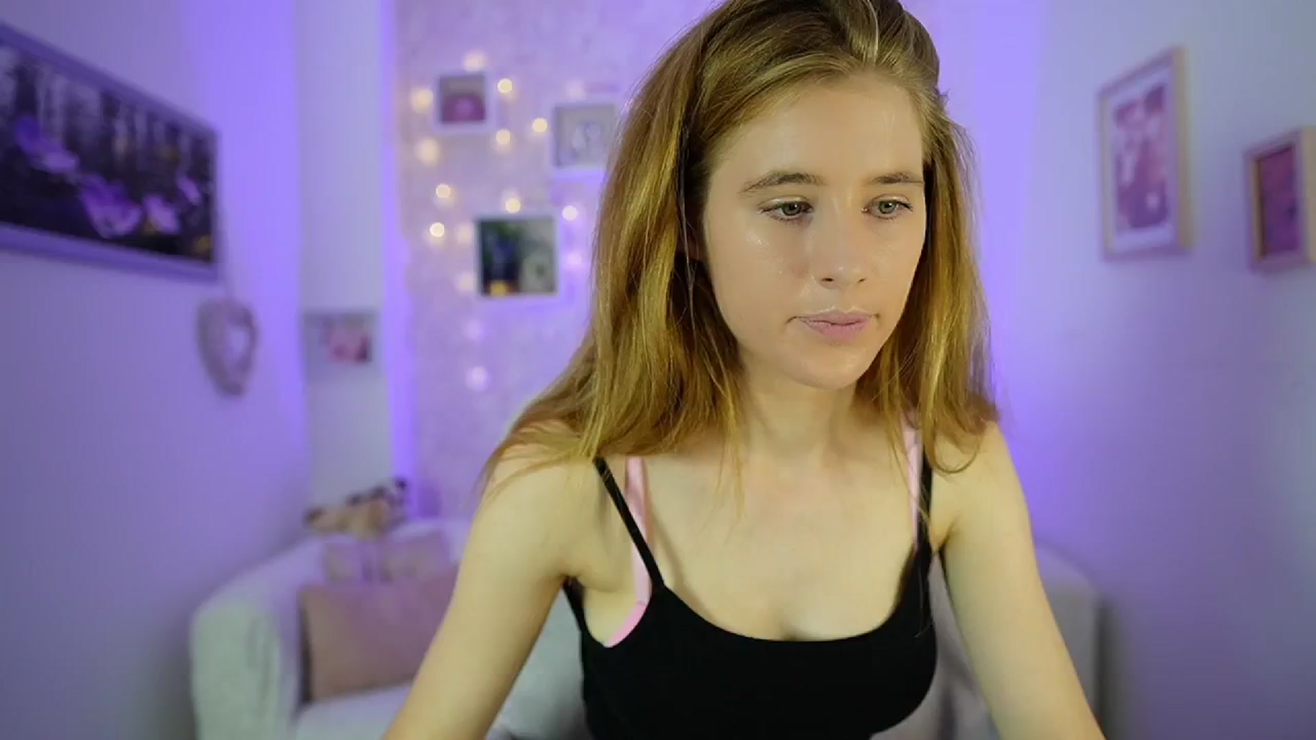 Gallery image thumbnail from Monika_Dee's myfreecams stream on, 07/09/2024, 15:56 image 3 of 20