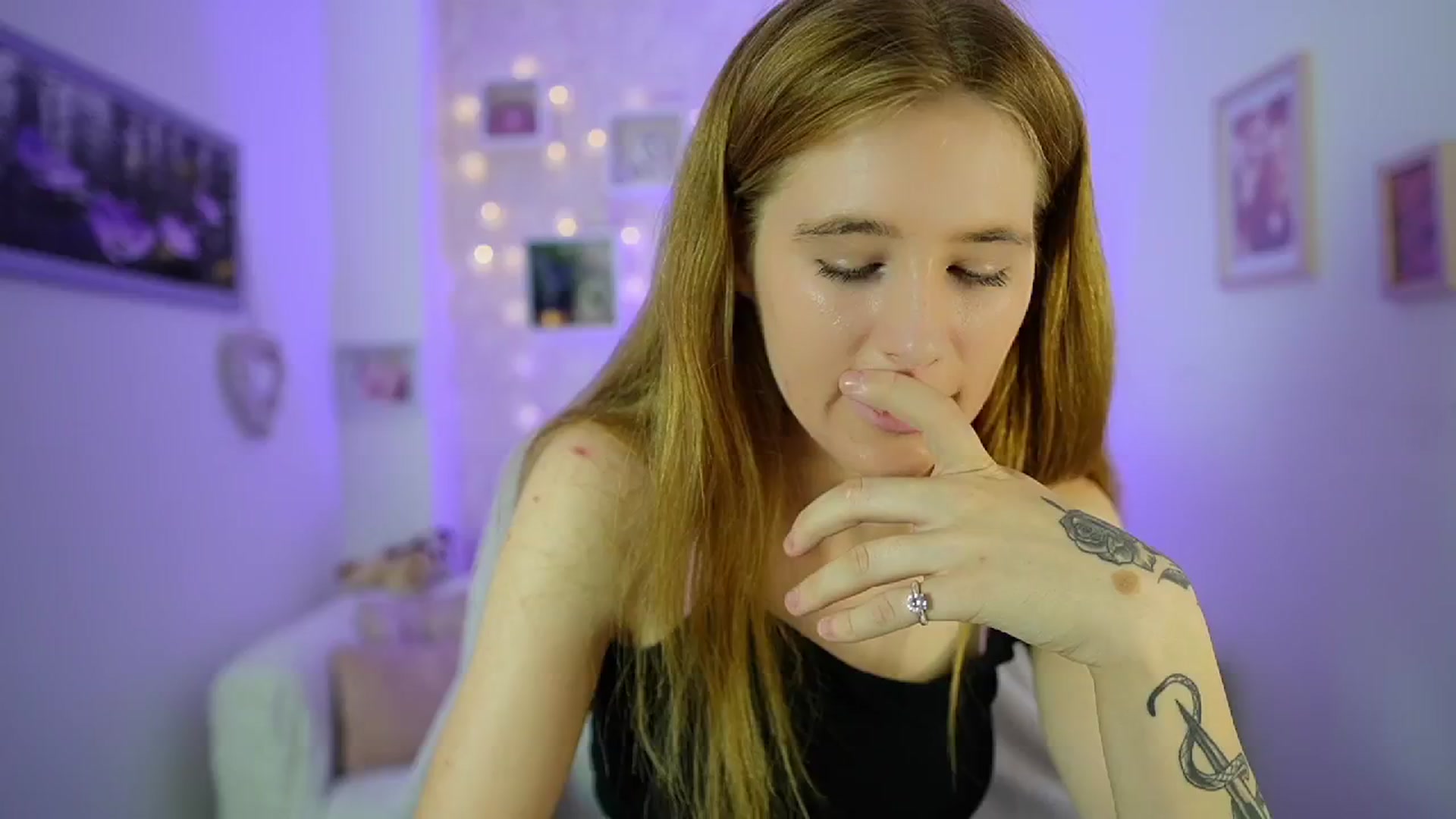 Gallery image thumbnail from Monika_Dee's myfreecams stream on, 07/09/2024, 17:02 image 3 of 20