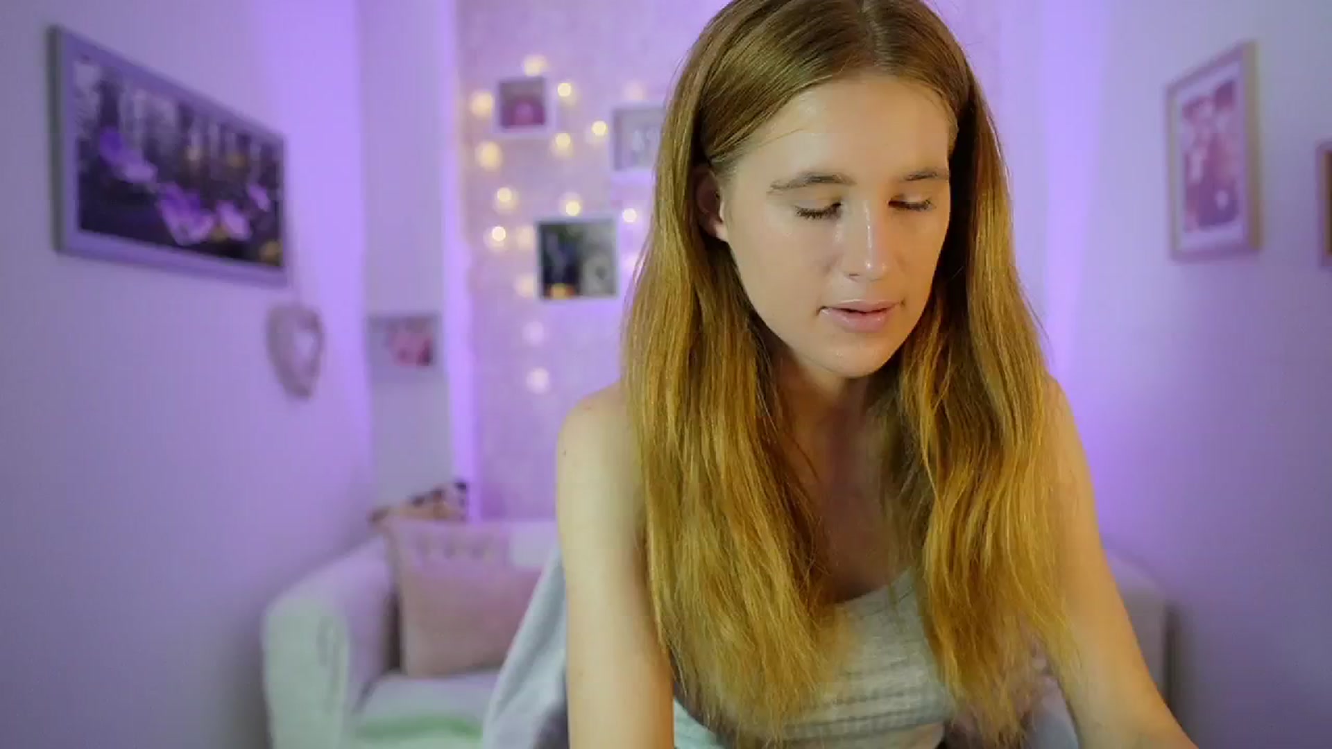 Gallery image thumbnail from Monika_Dee's myfreecams stream on, 07/15/2024, 14:53 image 10 of 20