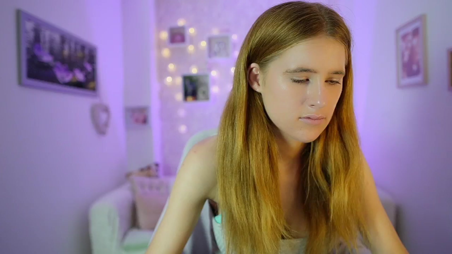 Gallery image thumbnail from Monika_Dee's myfreecams stream on, 07/15/2024, 15:41 image 9 of 20