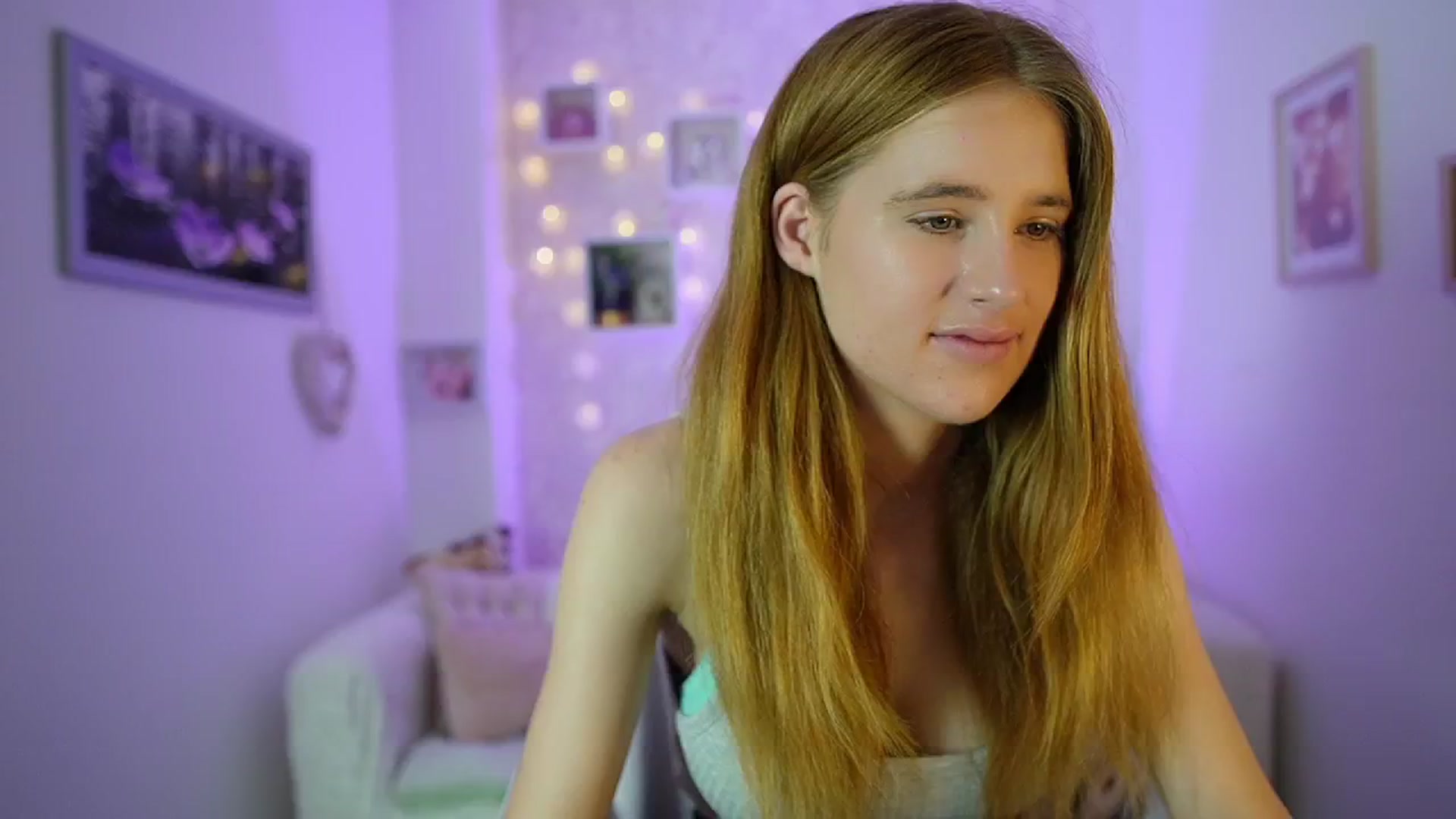 Gallery image thumbnail from Monika_Dee's myfreecams stream on, 07/15/2024, 15:41 image 16 of 20