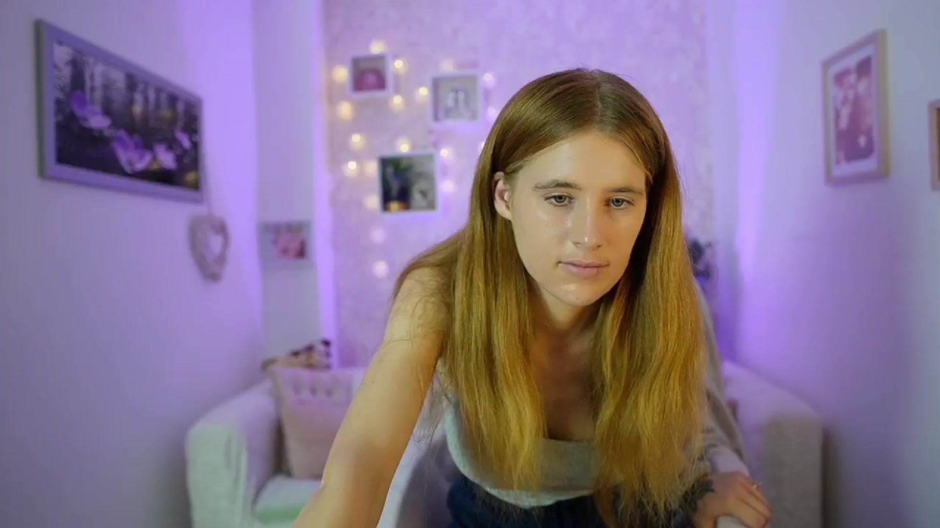 Gallery image thumbnail from Monika_Dee's myfreecams stream on, 07/15/2024, 17:15 image 8 of 20