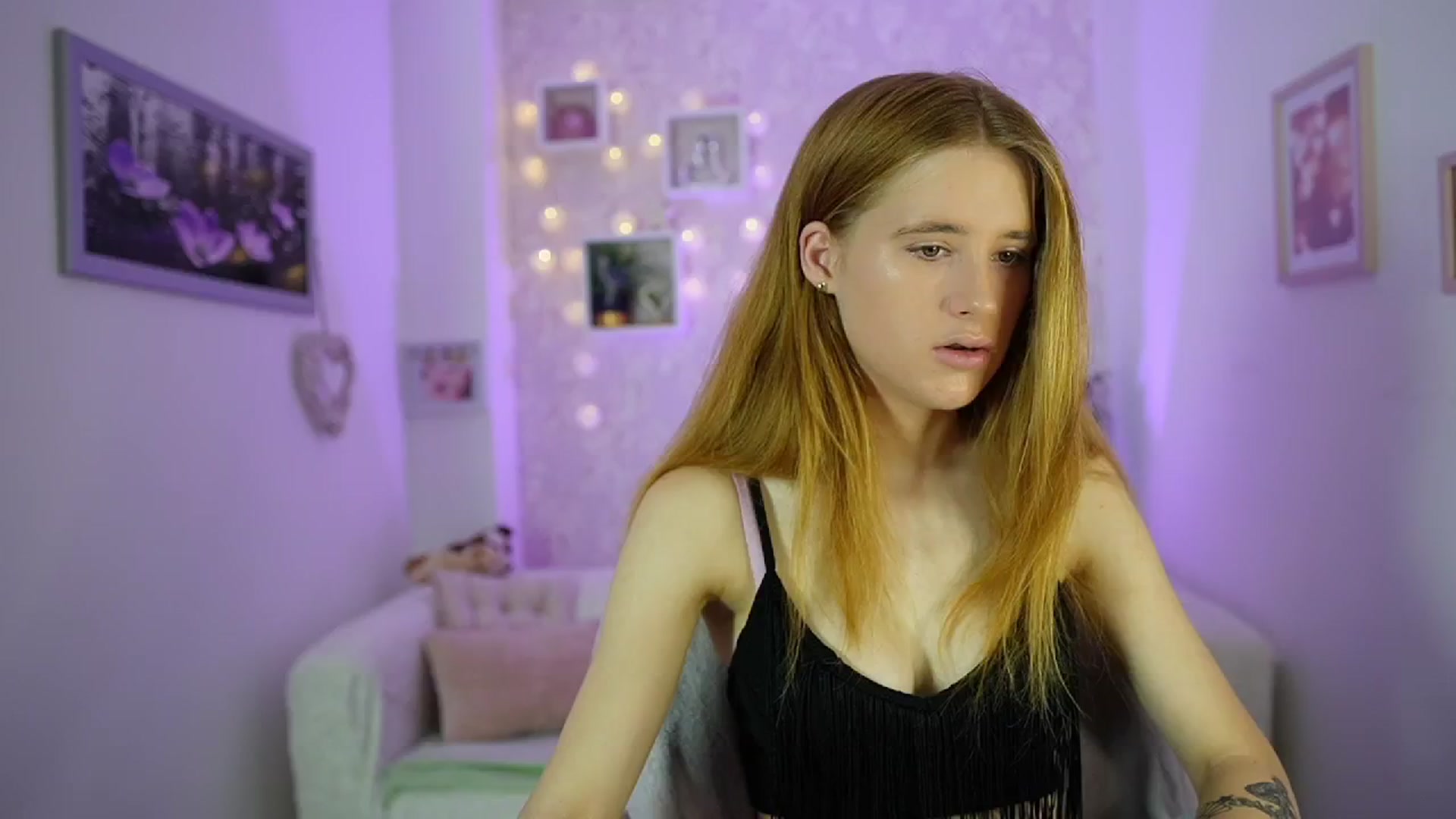 Gallery image thumbnail from Monika_Dee's myfreecams stream on, 07/16/2024, 12:56 image 4 of 20