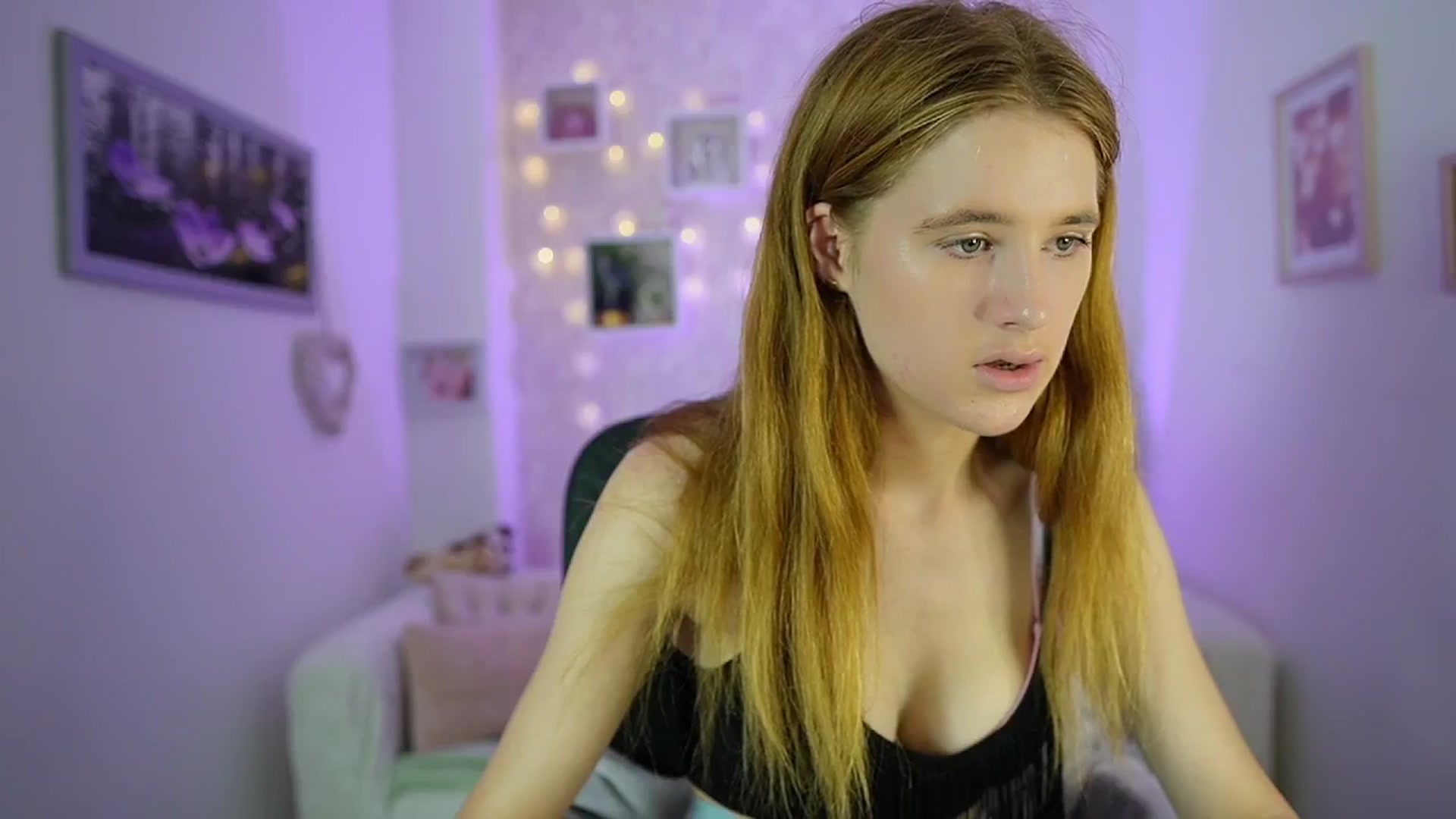 Gallery image thumbnail from Monika_Dee's myfreecams stream on, 07/16/2024, 17:02 image 6 of 20