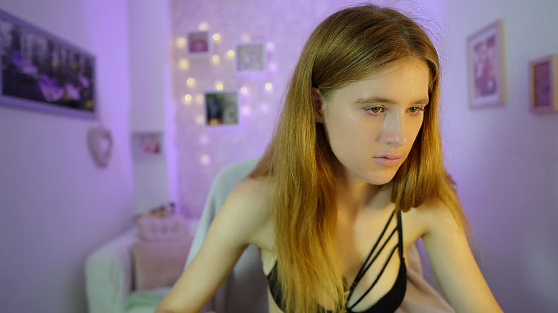Gallery image thumbnail from Monika_Dee's myfreecams stream on, 07/17/2024, 16:59 image 20 of 20