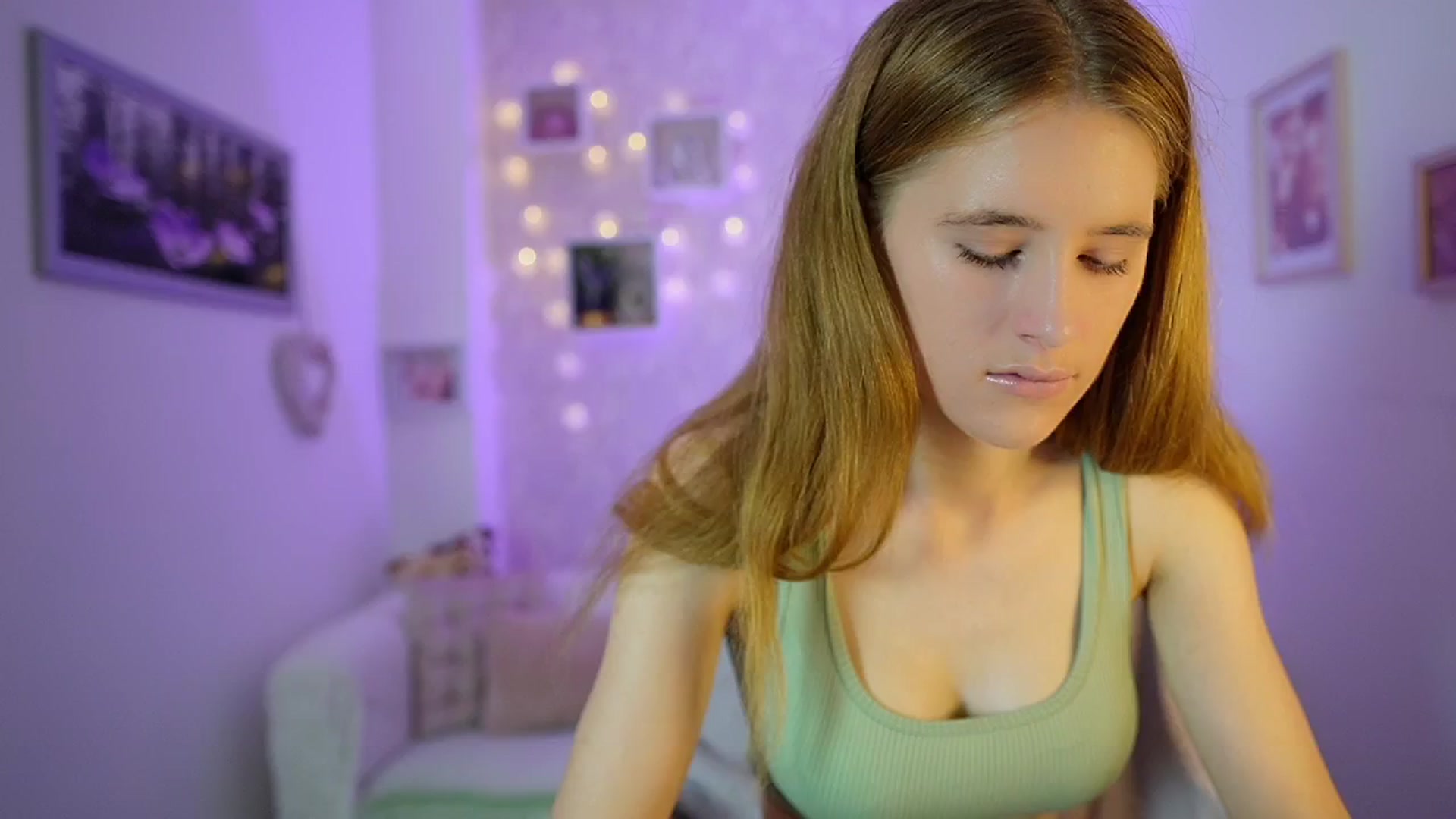 Gallery image thumbnail from Monika_Dee's myfreecams stream on, 07/18/2024, 13:23 image 5 of 20