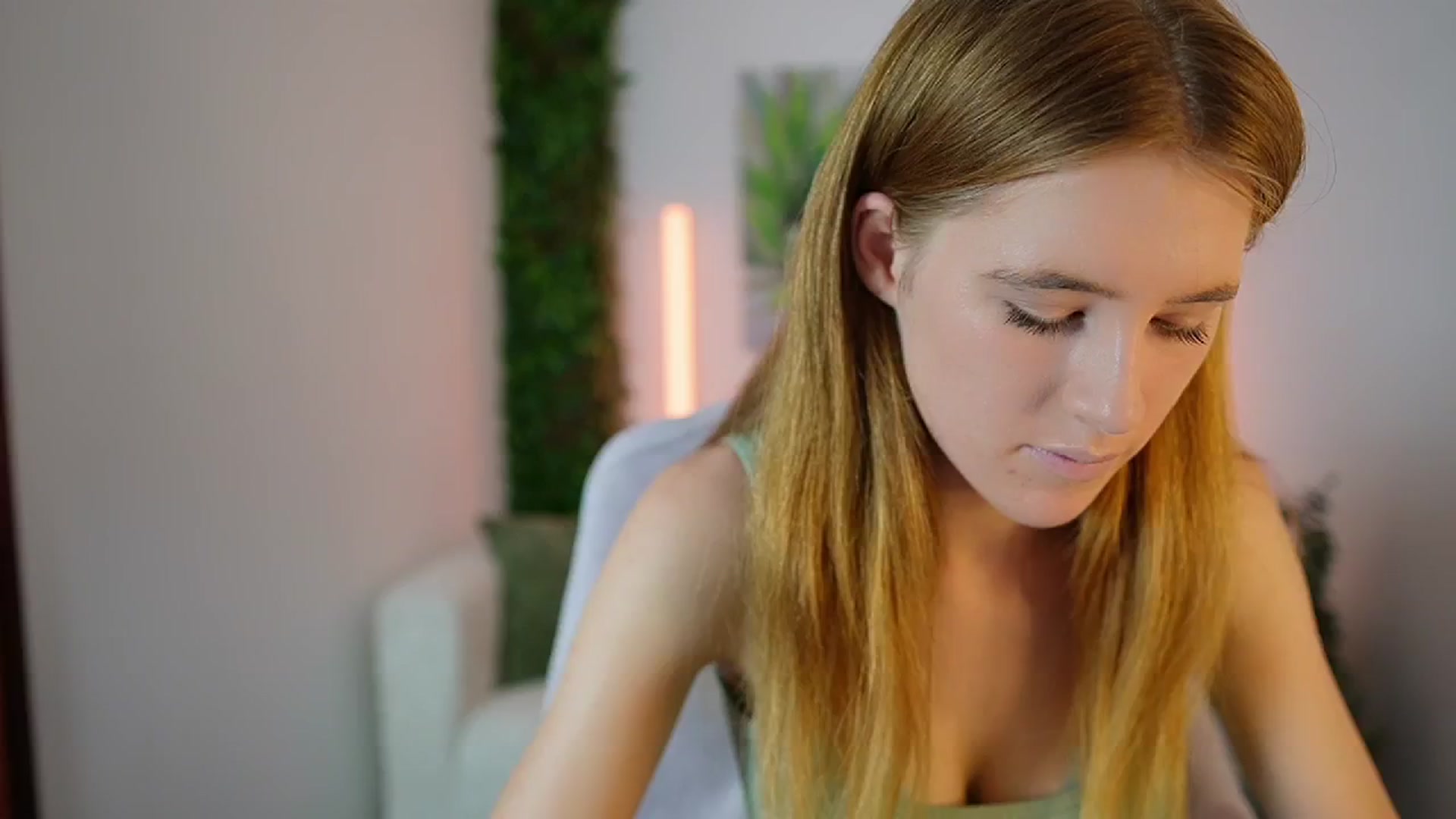 Gallery image thumbnail from Monika_Dee's myfreecams stream on, 07/23/2024, 13:01 image 18 of 20