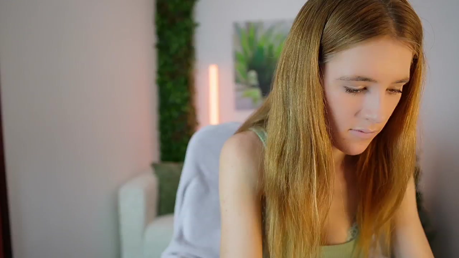 Gallery image thumbnail from Monika_Dee's myfreecams stream on, 07/23/2024, 13:01 image 16 of 20