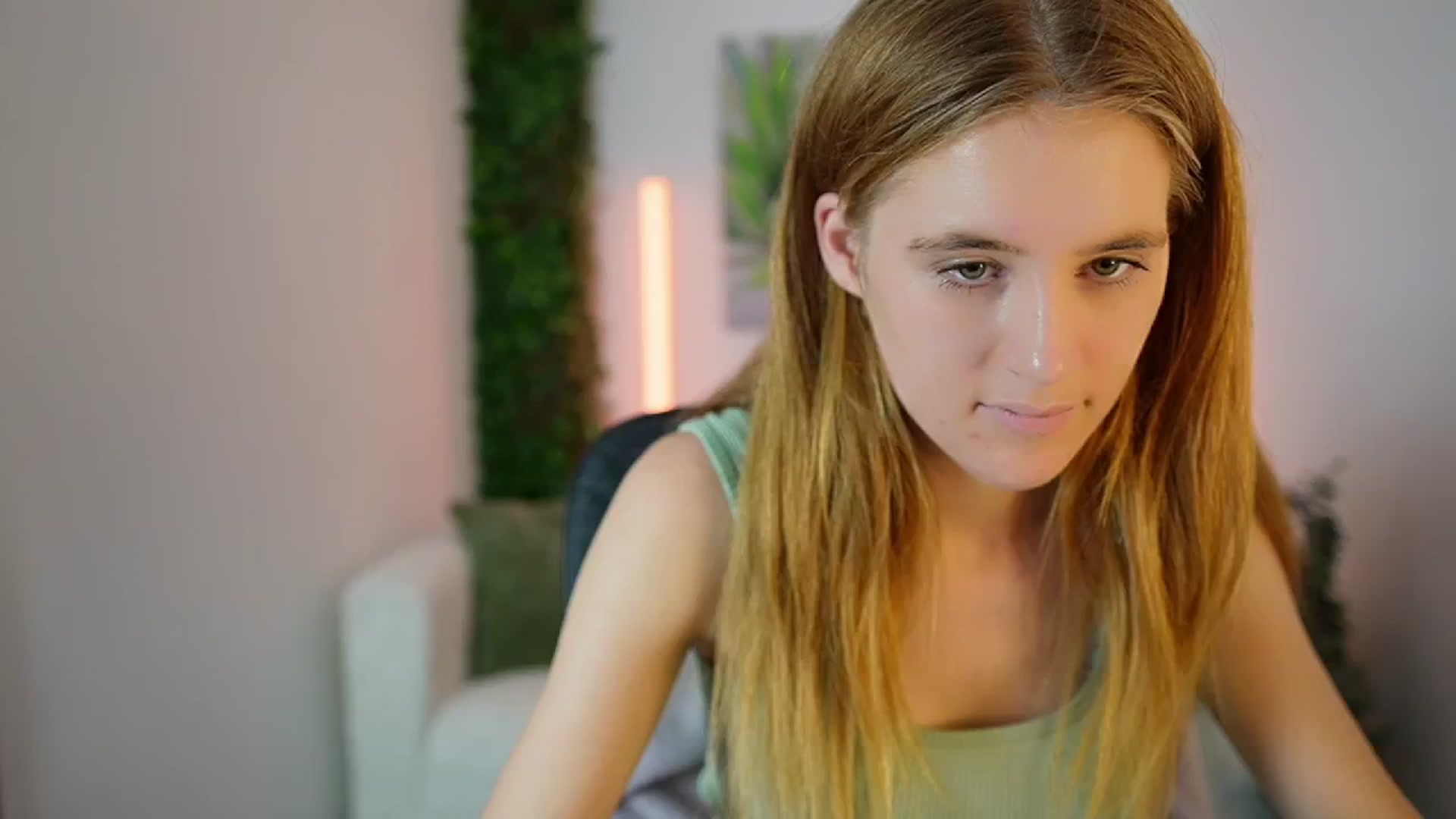 Gallery image thumbnail from Monika_Dee's myfreecams stream on, 07/23/2024, 17:01 image 6 of 20