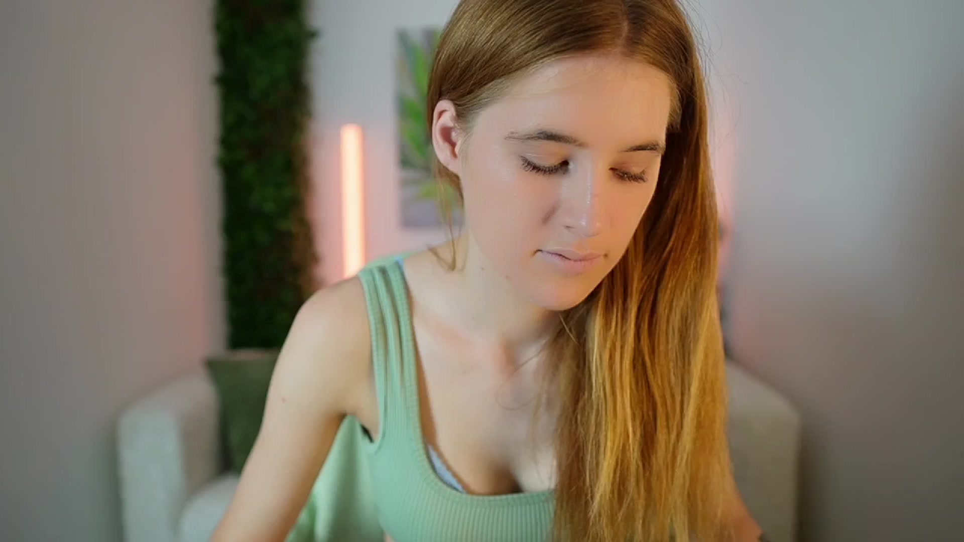 Gallery image thumbnail from Monika_Dee's myfreecams stream on, 07/29/2024, 11:33 image 18 of 20