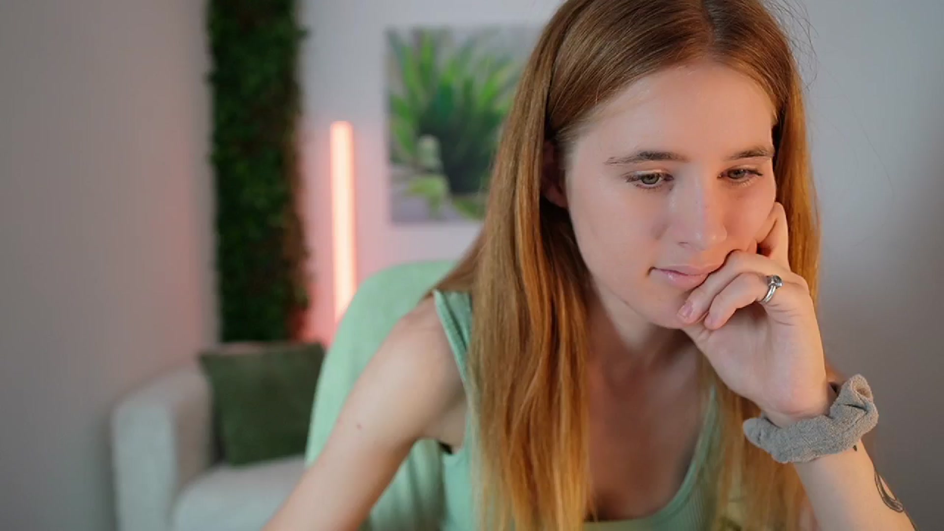 Gallery image thumbnail from Monika_Dee's myfreecams stream on, 07/29/2024, 12:26 image 6 of 20
