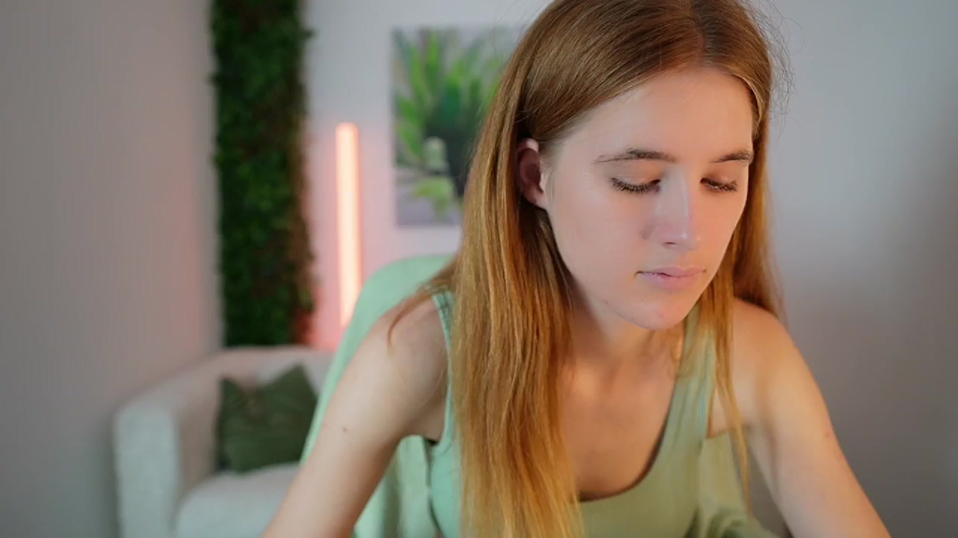 Gallery image thumbnail from Monika_Dee's myfreecams stream on, 07/29/2024, 13:31 image 1 of 20