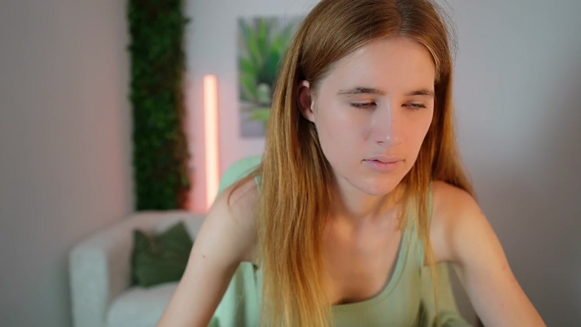 Gallery image thumbnail from Monika_Dee's myfreecams stream on, 07/29/2024, 13:31 image 7 of 20