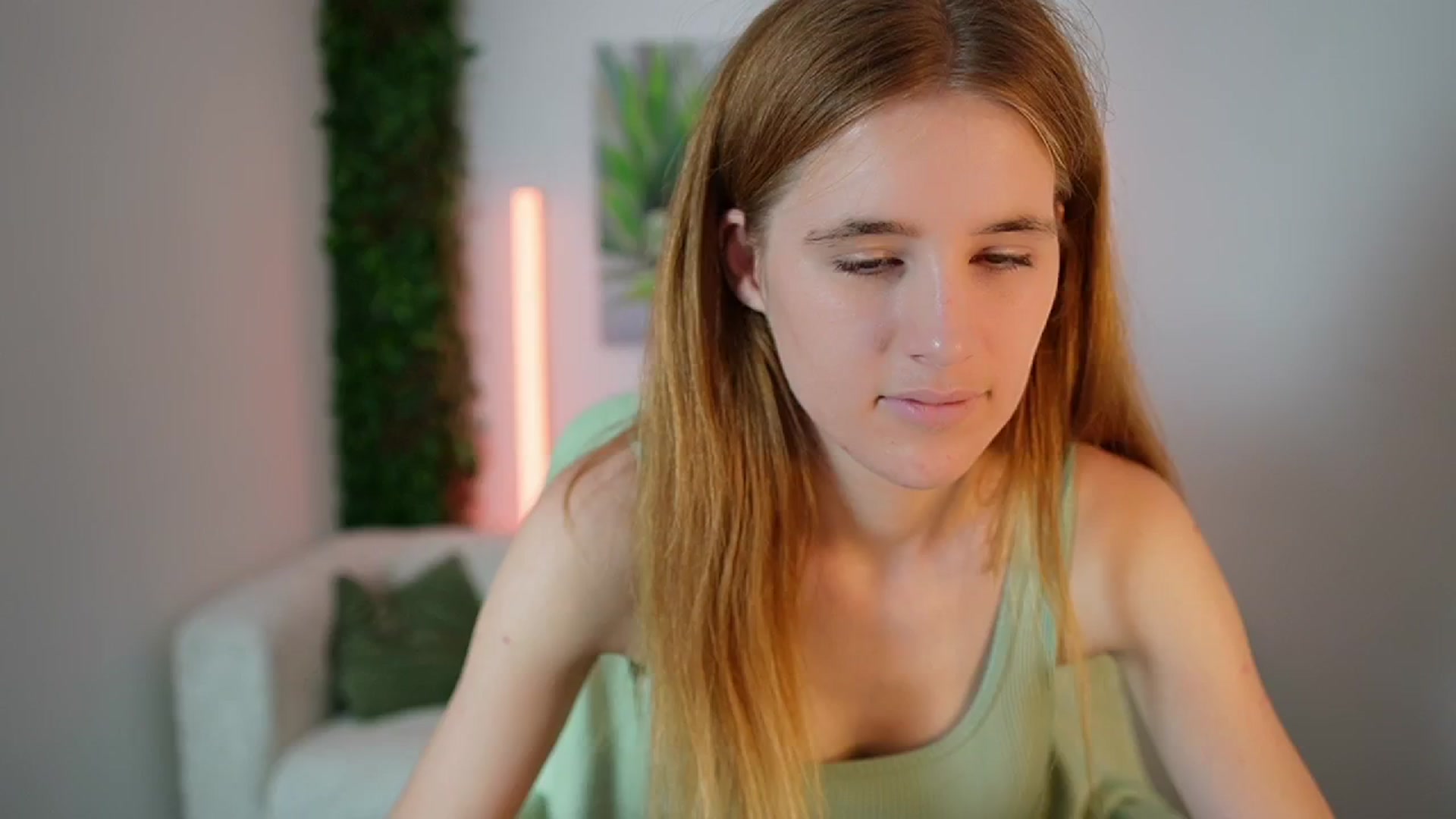 Gallery image thumbnail from Monika_Dee's myfreecams stream on, 07/29/2024, 13:31 image 4 of 20