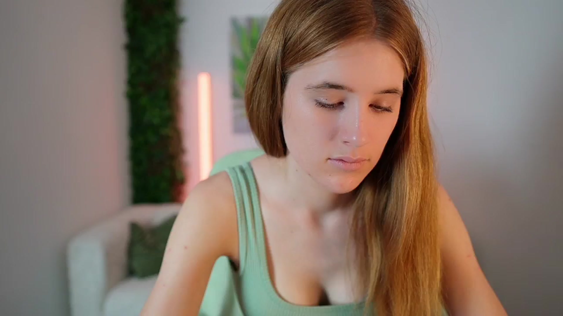 Gallery image thumbnail from Monika_Dee's myfreecams stream on, 07/29/2024, 14:48 image 17 of 20