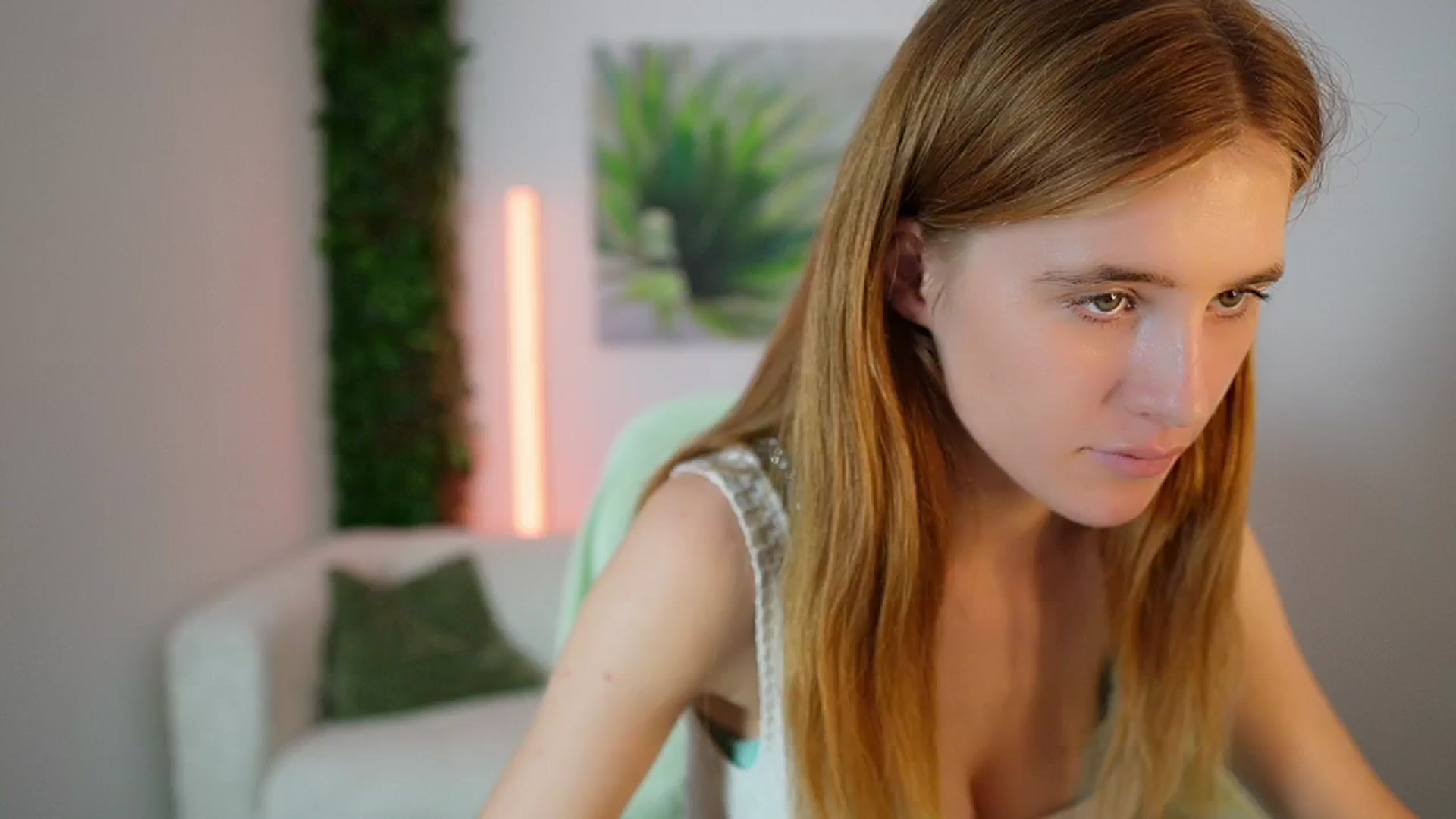 Gallery image thumbnail from Monika_Dee's myfreecams stream on, 07/30/2024, 15:01 image 16 of 20