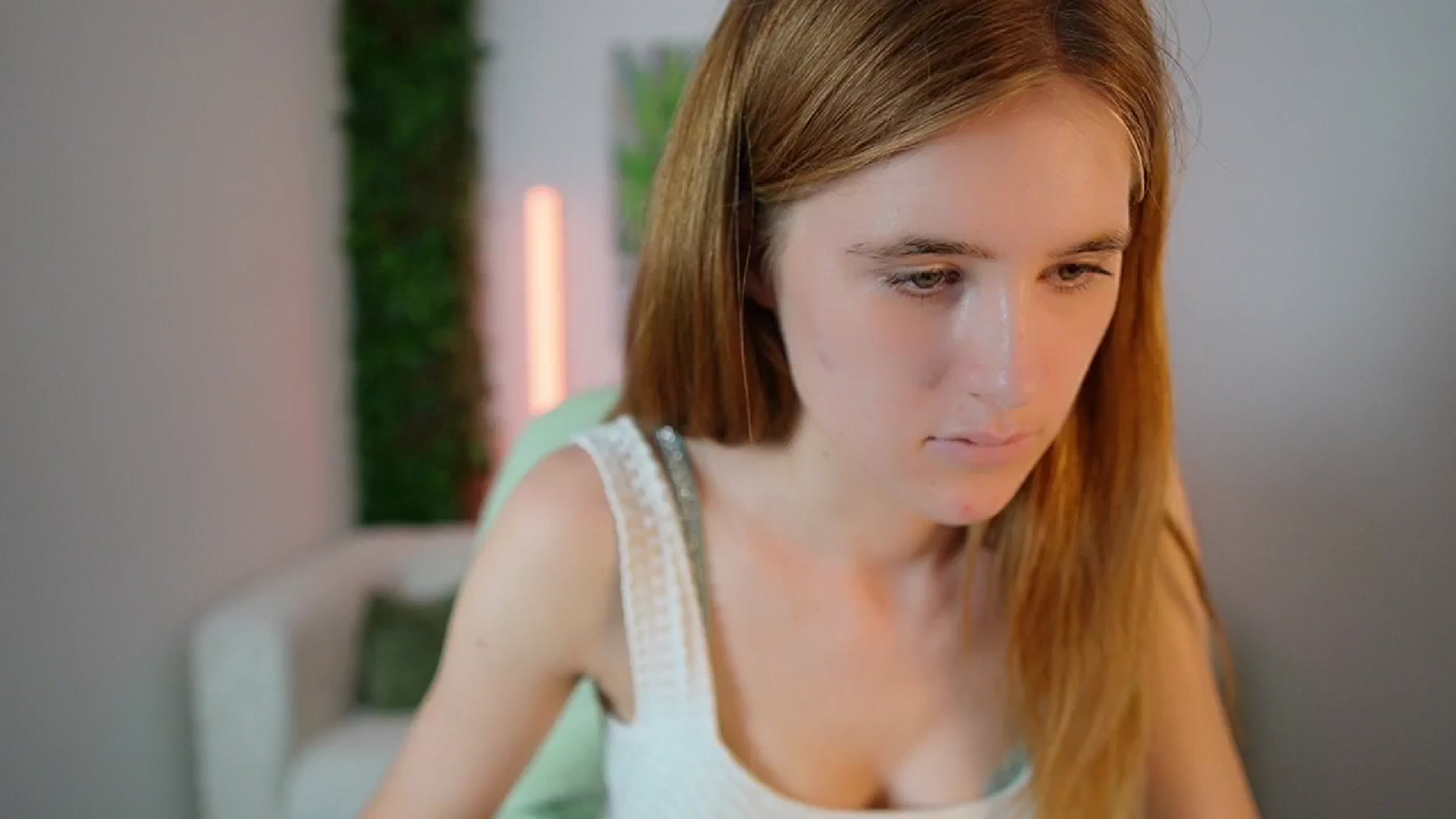 Gallery image thumbnail from Monika_Dee's myfreecams stream on, 07/30/2024, 18:59 image 5 of 20