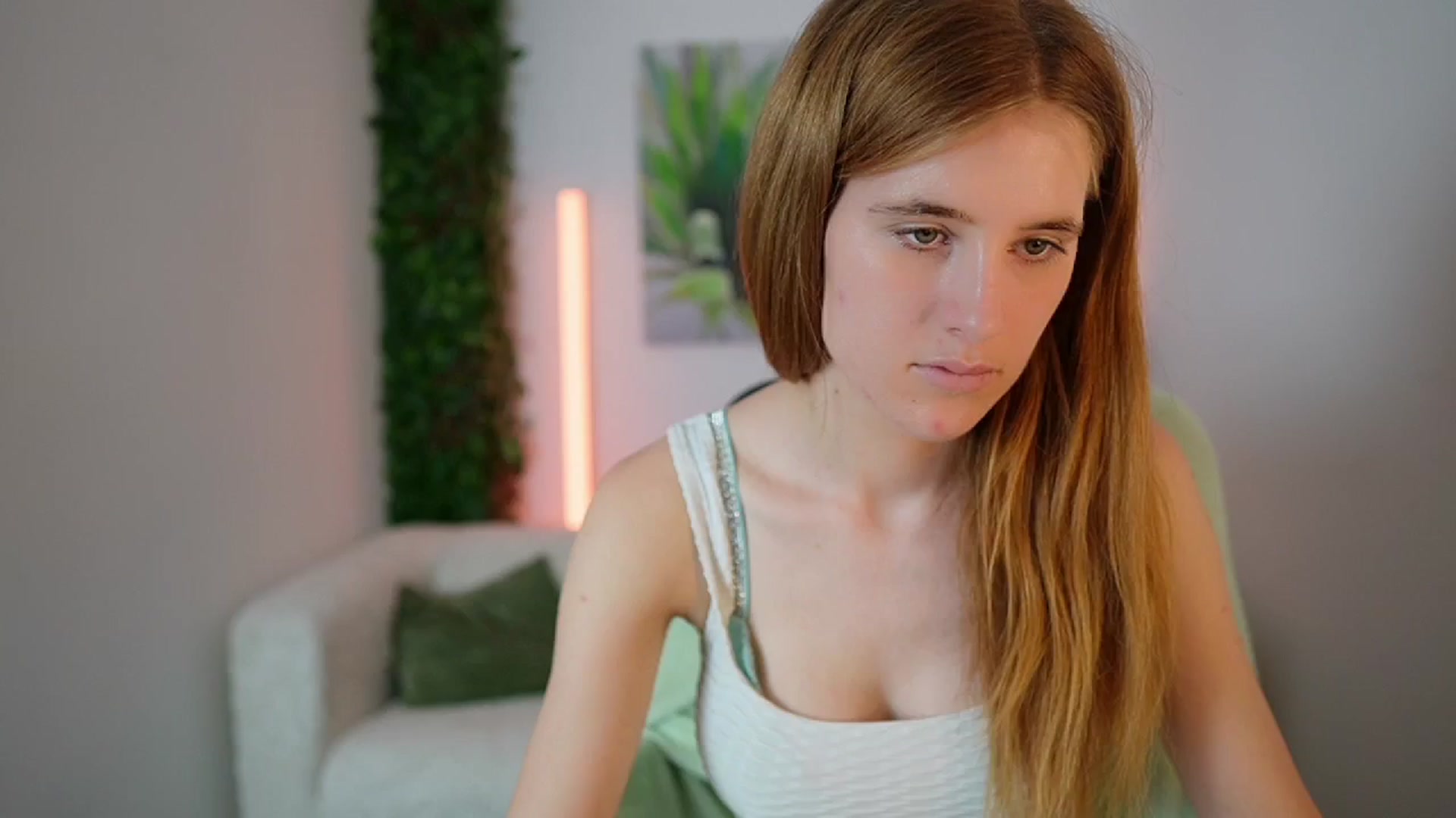Gallery image thumbnail from Monika_Dee's myfreecams stream on, 07/30/2024, 19:43 image 12 of 20
