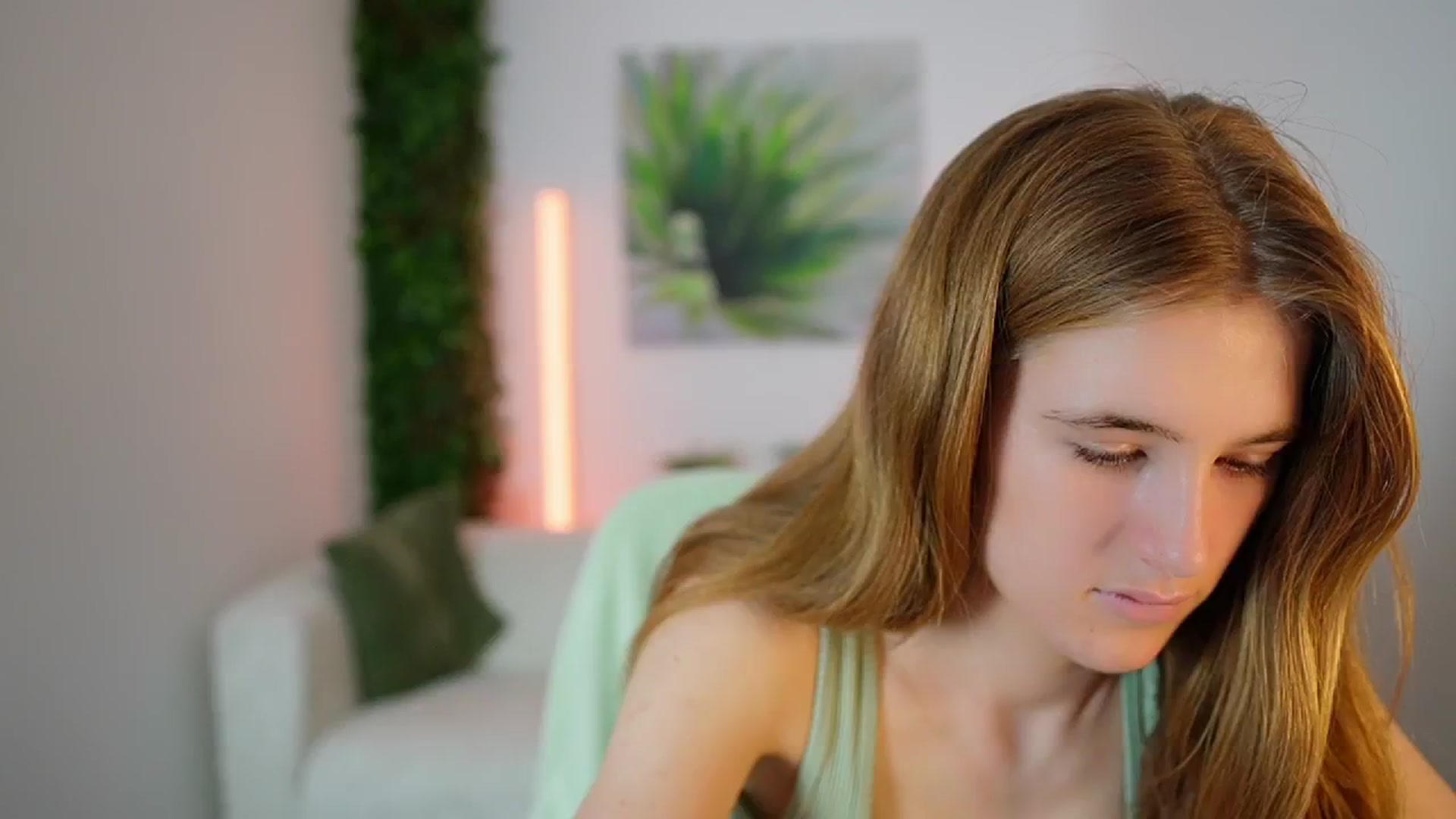 Gallery image thumbnail from Monika_Dee's myfreecams stream on, 08/09/2024, 20:03 image 18 of 20