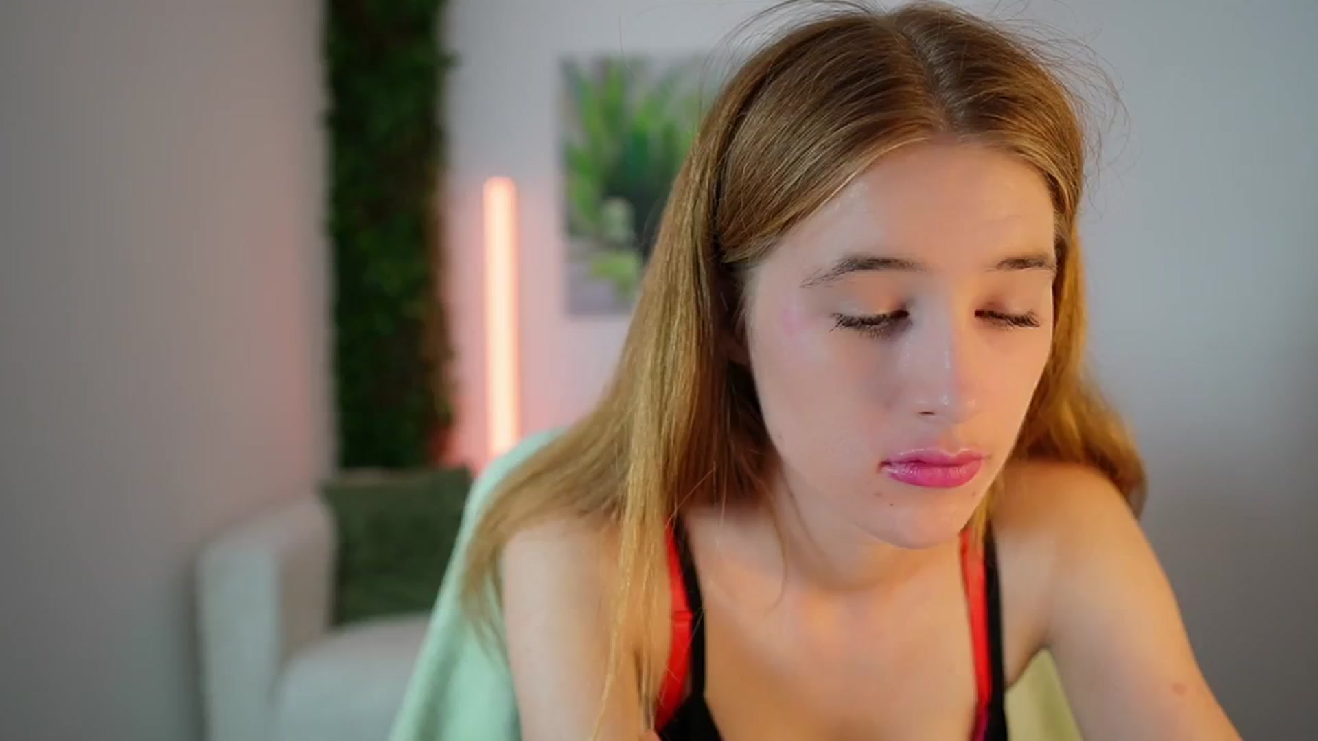 Gallery image thumbnail from Monika_Dee's myfreecams stream on, 08/22/2024, 14:49 image 5 of 20