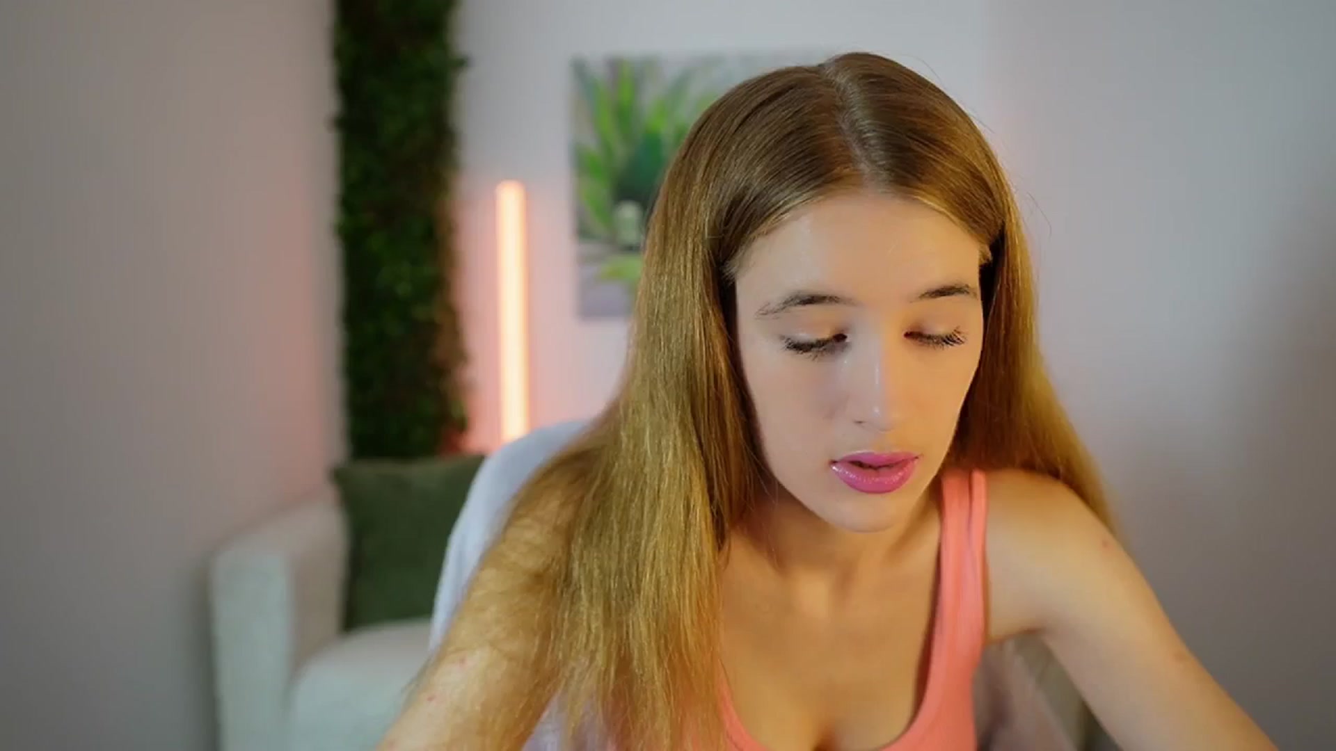 Gallery image thumbnail from Monika_Dee's myfreecams stream on, 08/27/2024, 12:15 image 12 of 20