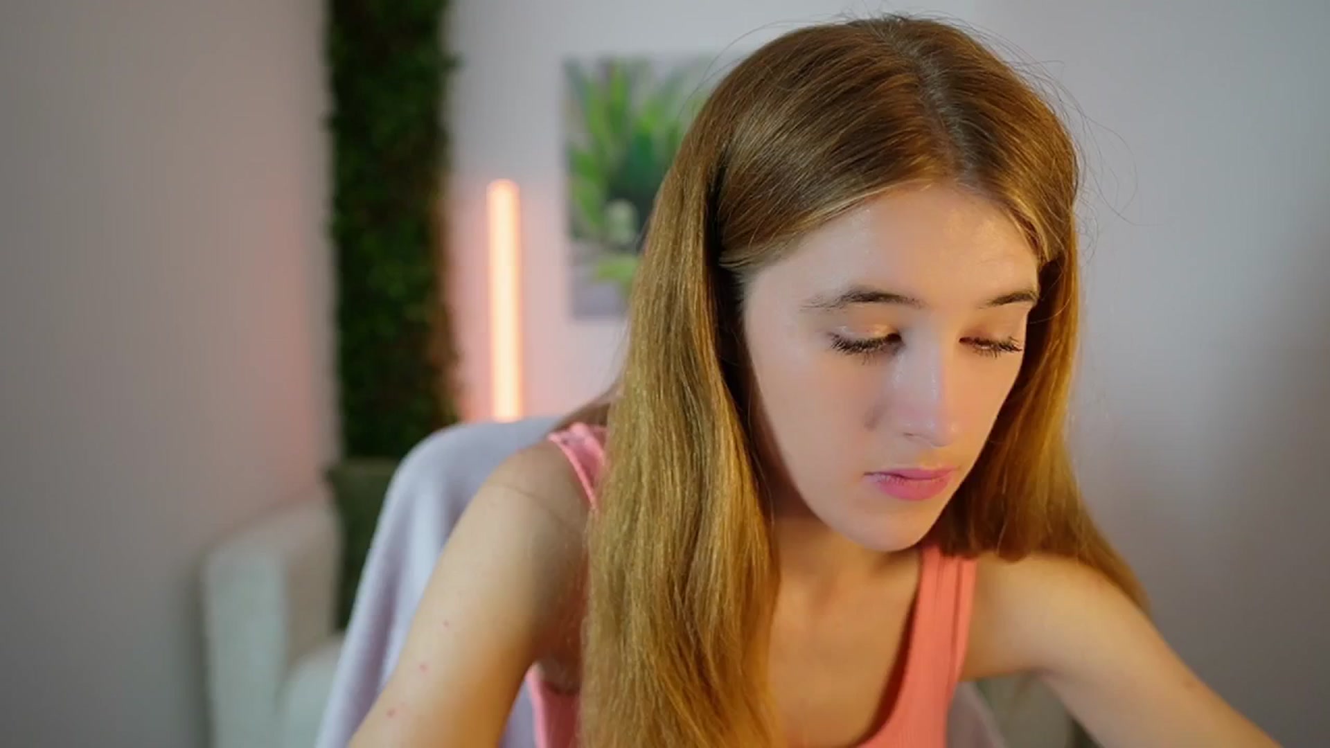 Gallery image thumbnail from Monika_Dee's myfreecams stream on, 08/27/2024, 16:04 image 6 of 20