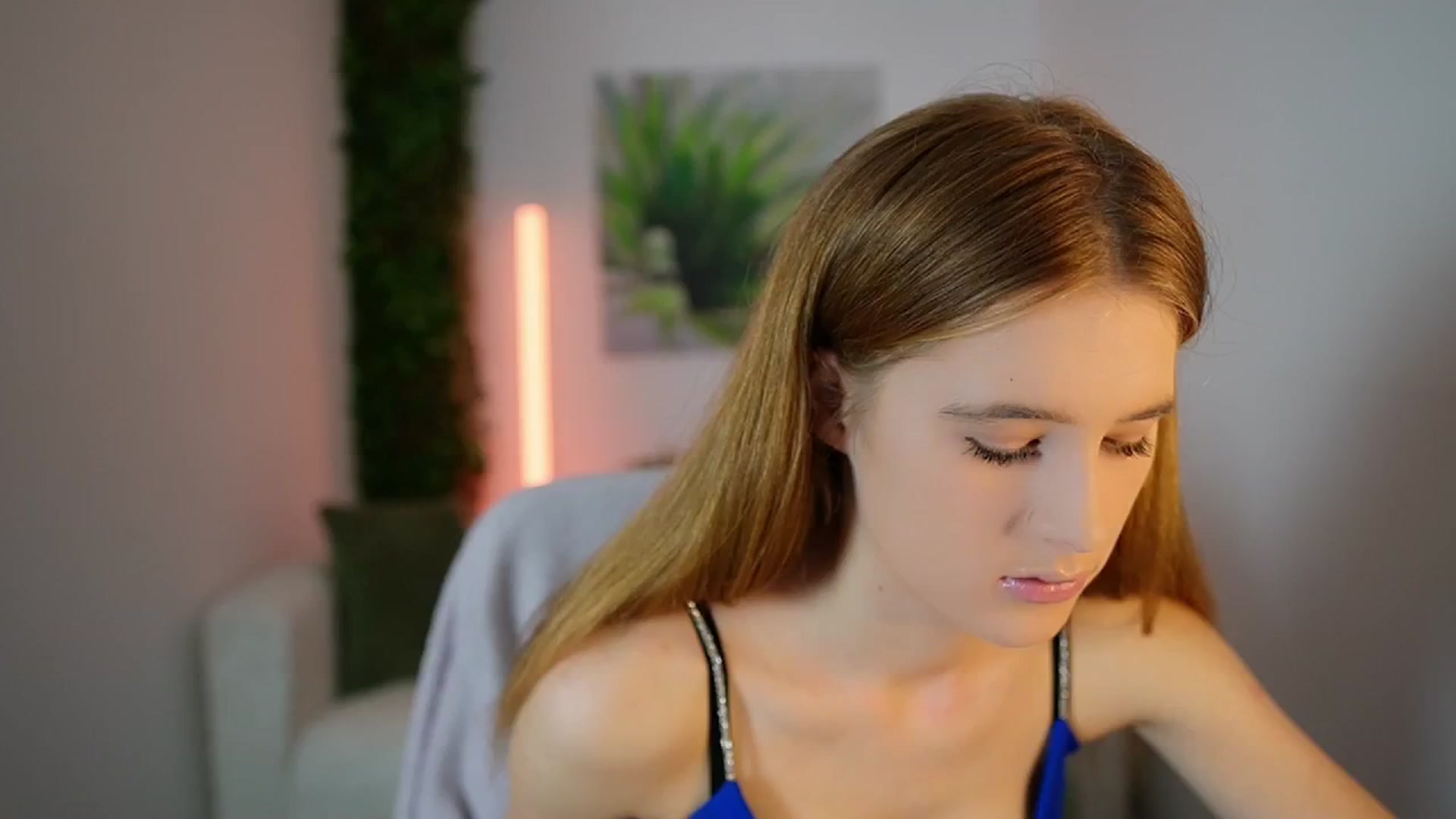 Gallery image thumbnail from Monika_Dee's myfreecams stream on, 10/10/2024, 13:53 image 4 of 20