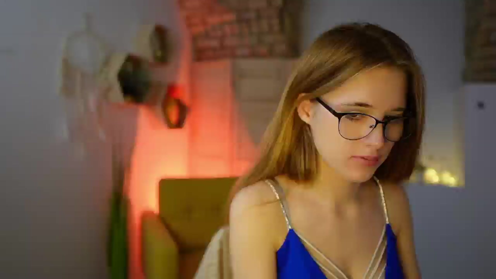 Gallery image thumbnail from Monika_Dee's myfreecams stream on, 12/03/2024, 17:58 image 15 of 20