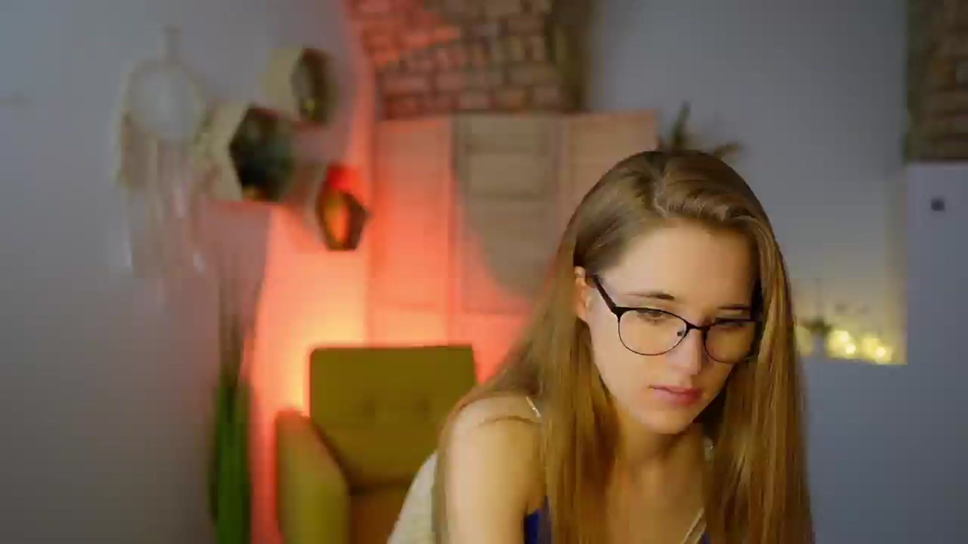 Gallery image thumbnail from Monika_Dee's myfreecams stream on, 12/03/2024, 17:58 image 11 of 20