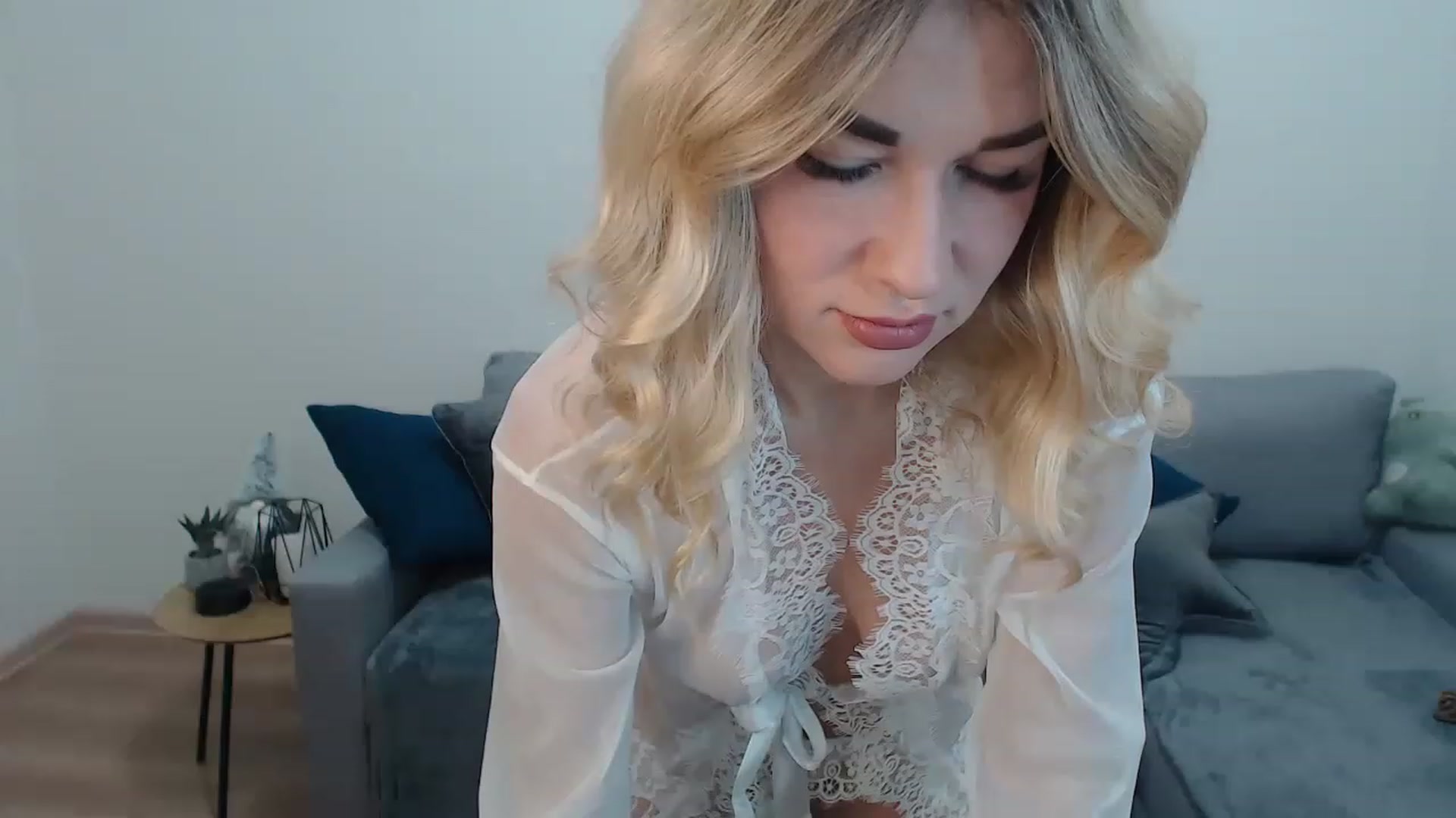 Gallery image thumbnail from Monika_Silver's myfreecams stream on, 12/23/2022, 14:37 image 1 of 20