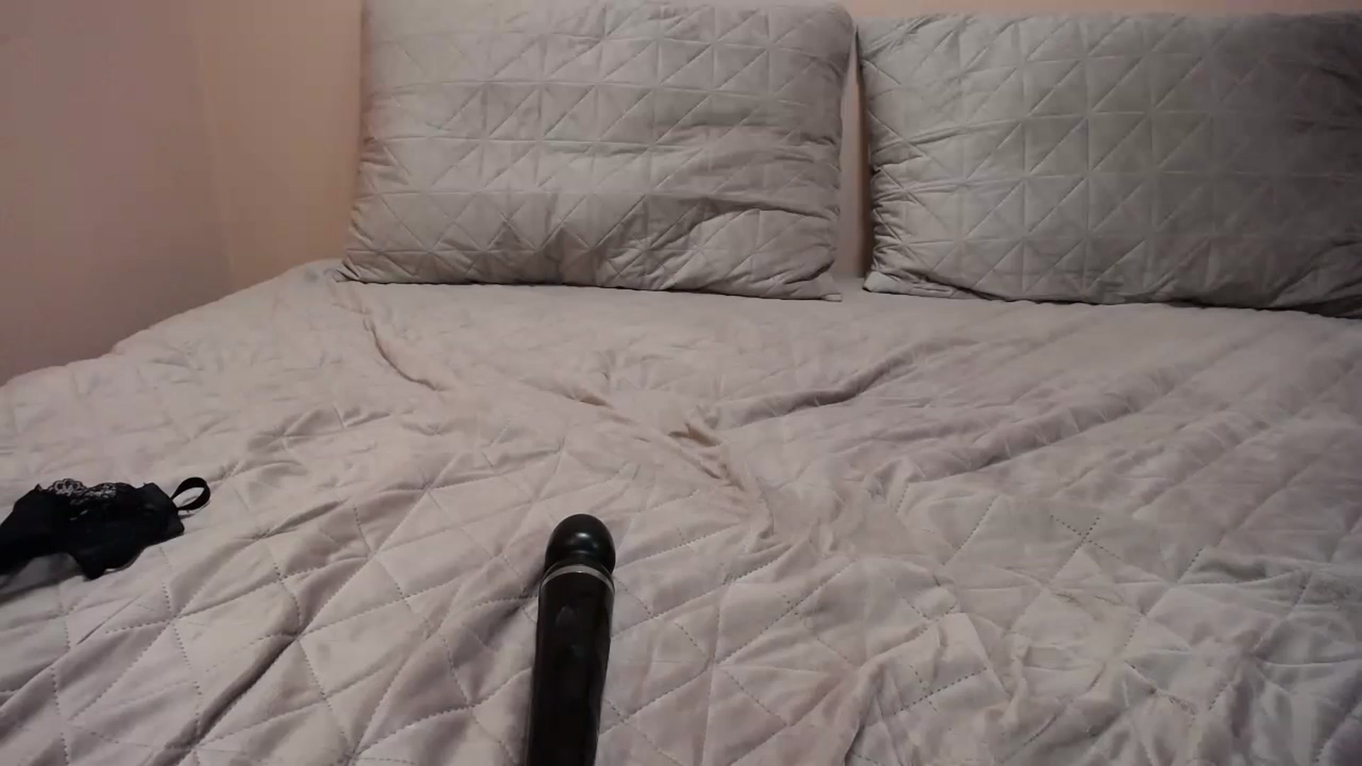 Gallery image thumbnail from Monika_Silver's myfreecams stream on, 06/25/2023, 13:00 image 7 of 20