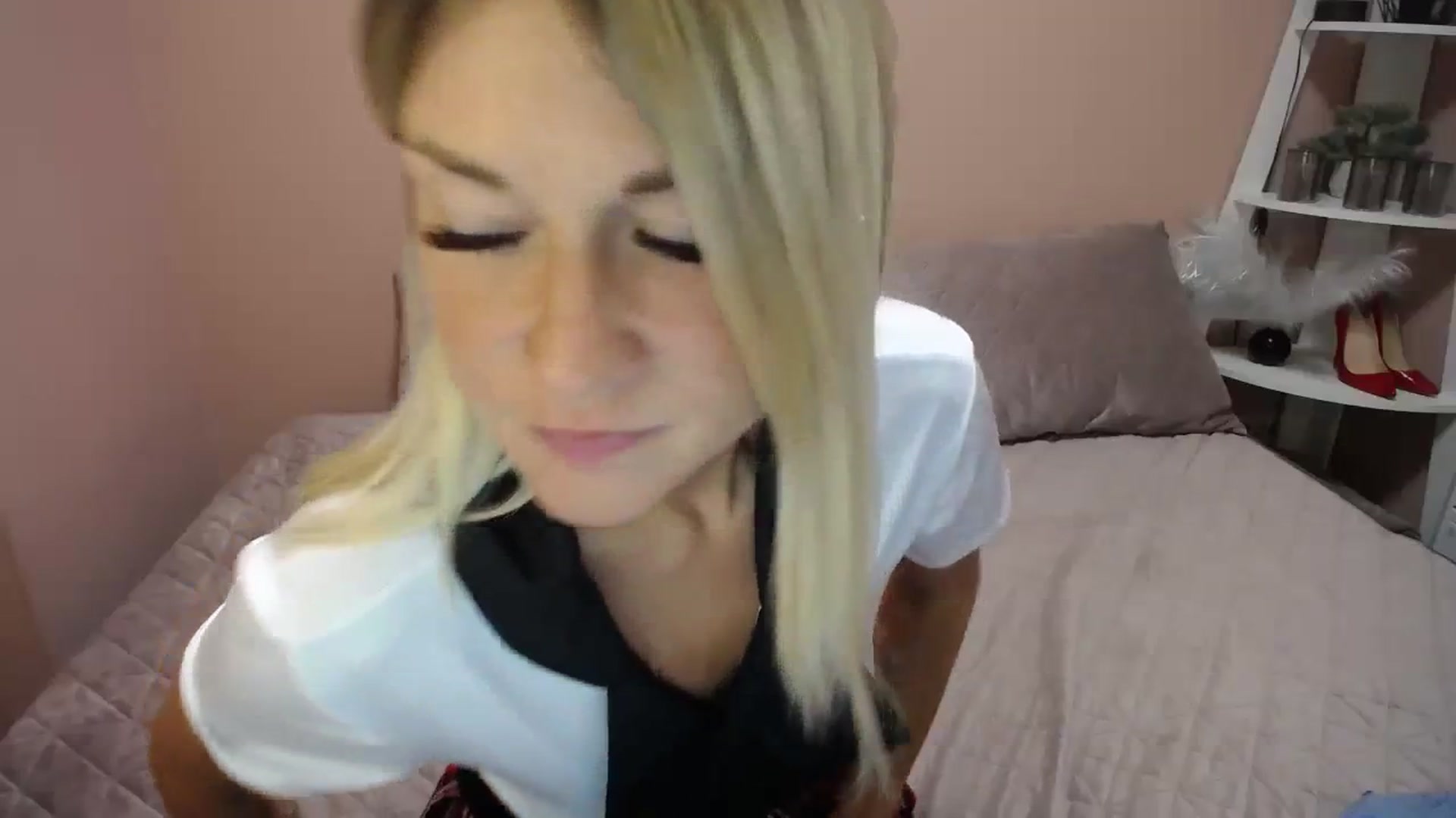 Gallery image thumbnail from Monika_Silver's myfreecams stream on, 08/29/2023, 13:33 image 5 of 20