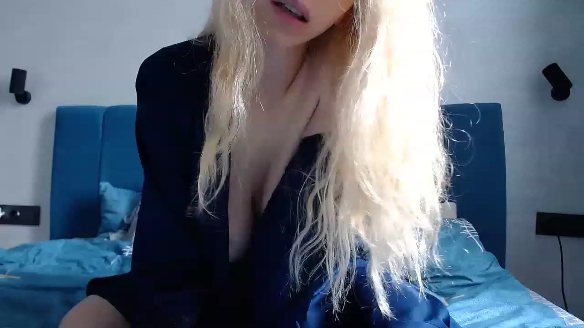 Gallery image thumbnail from Monika_lucci's myfreecams stream on, 06/11/2023, 13:15 image 8 of 20