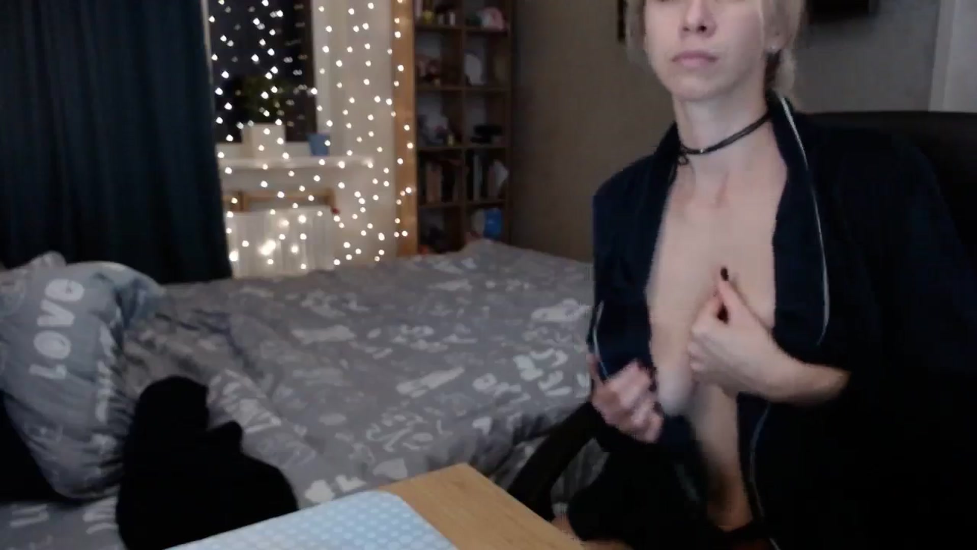 Gallery image thumbnail from Monika_lucci's myfreecams stream on, 11/14/2023, 15:56 image 18 of 20
