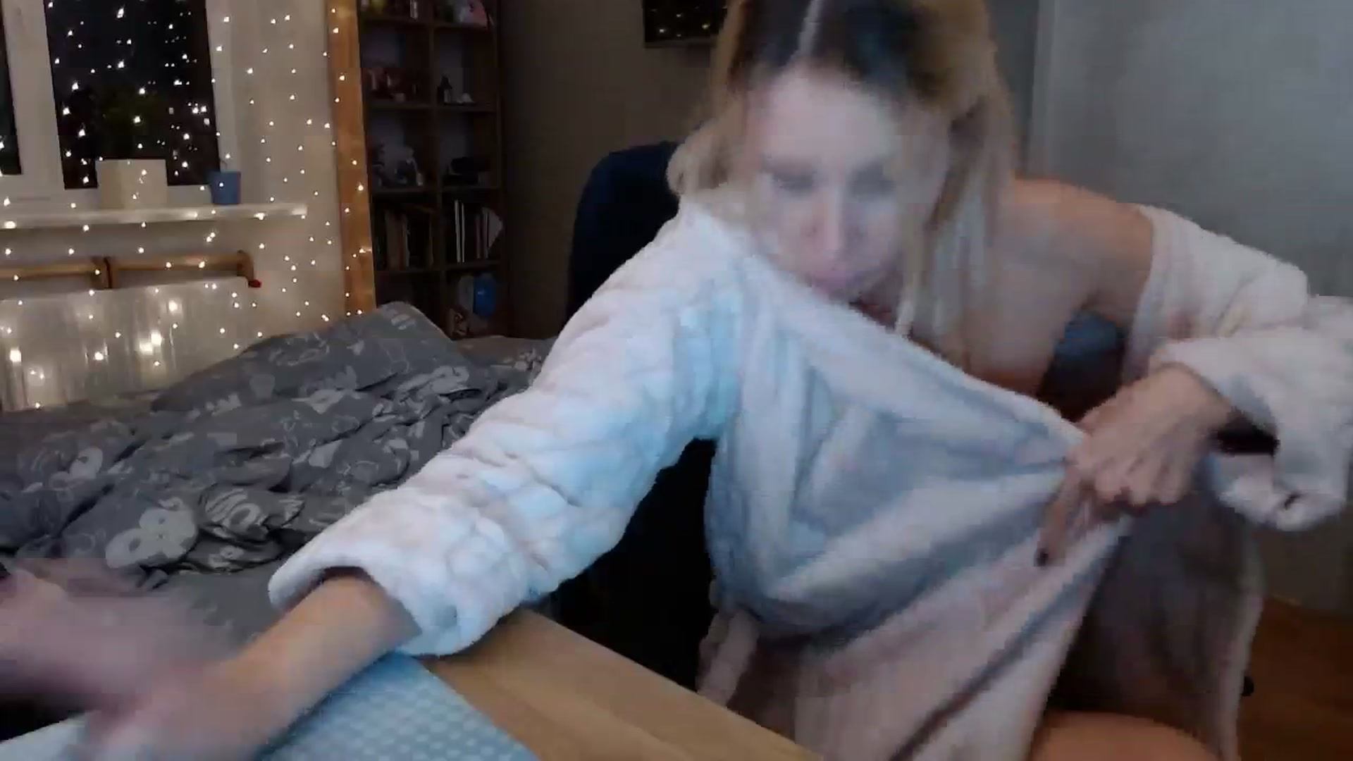 Gallery image thumbnail from Monika_lucci's myfreecams stream on, 11/16/2023, 17:48 image 14 of 20