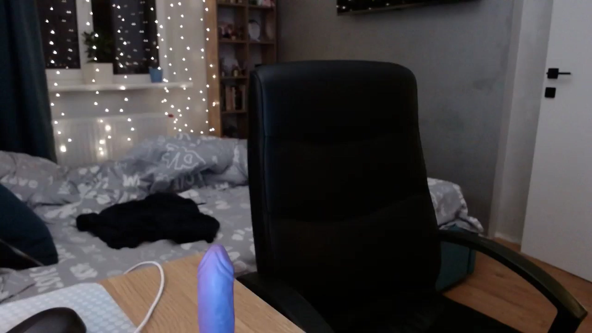 Gallery image thumbnail from Monika_lucci's myfreecams stream on, 12/14/2023, 18:36 image 20 of 20