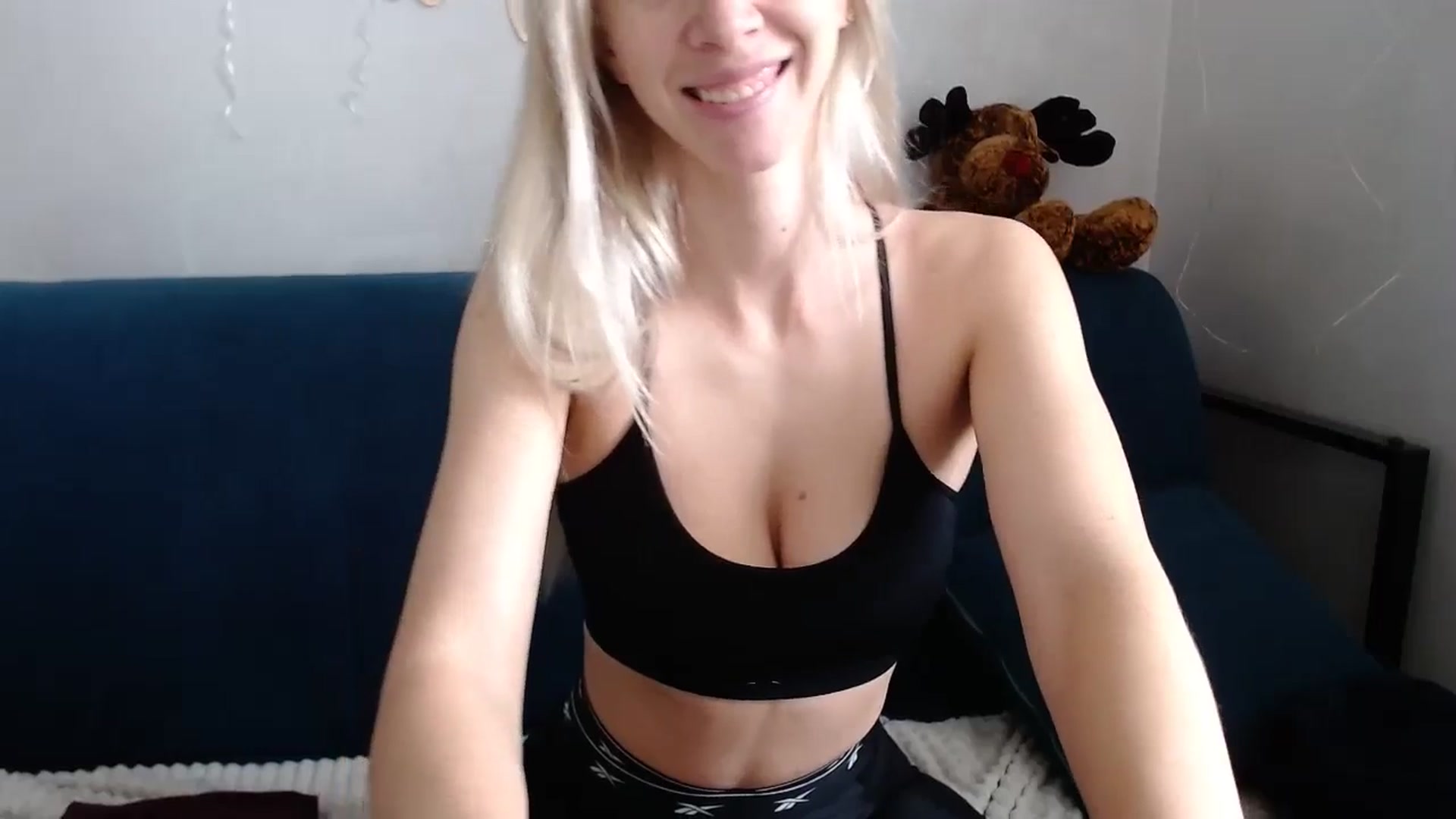 Gallery image thumbnail from Monika_lucci's myfreecams stream on, 05/15/2024, 11:55 image 6 of 20