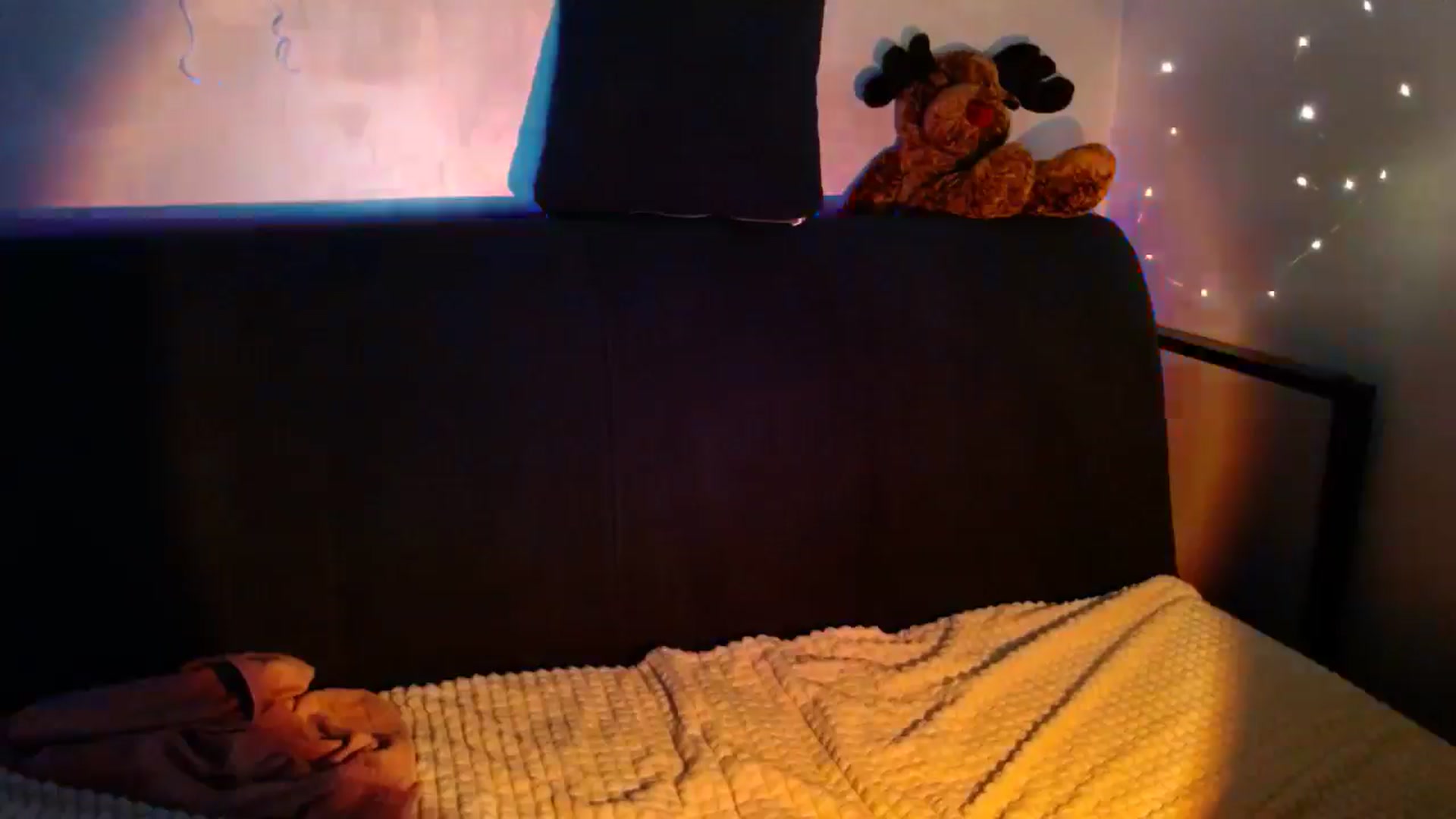 Gallery image thumbnail from Monika_lucci's myfreecams stream on, 05/18/2024, 17:49 image 5 of 20
