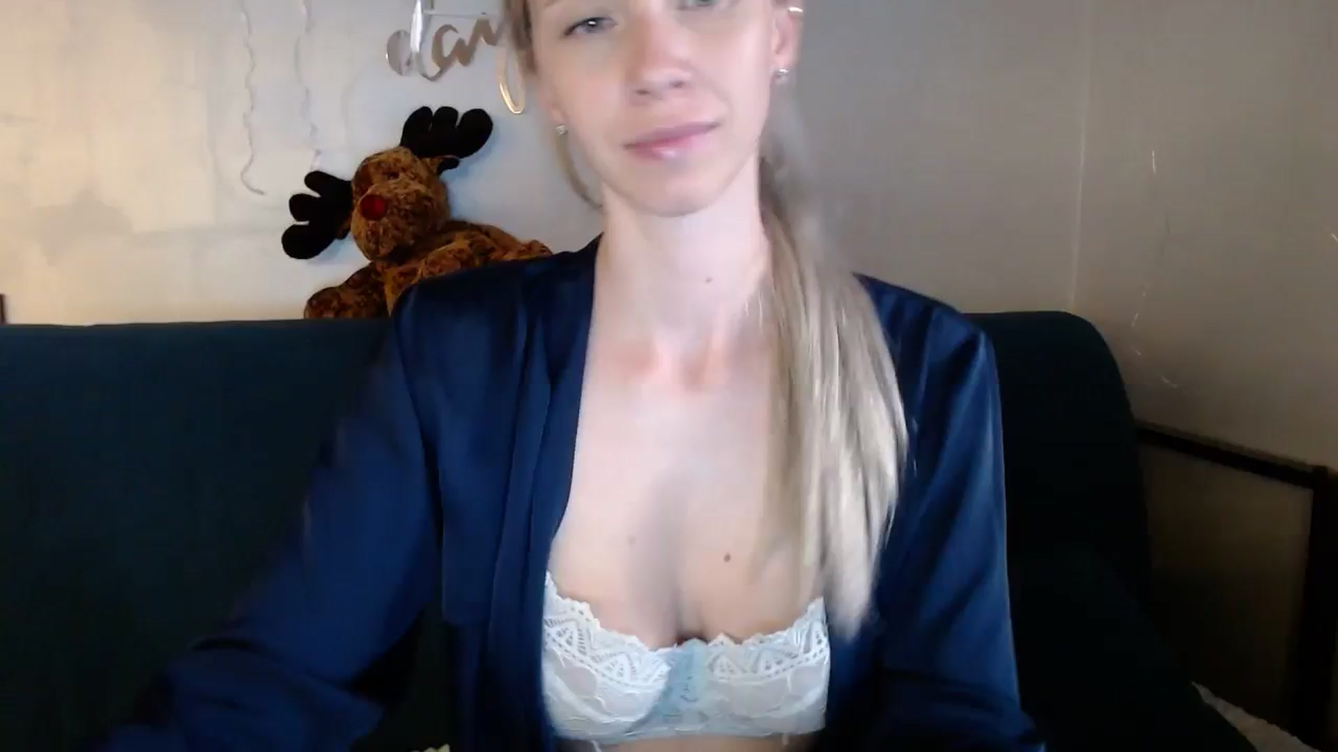 Gallery image thumbnail from Monika_lucci's myfreecams stream on, 06/04/2024, 17:48 image 1 of 20