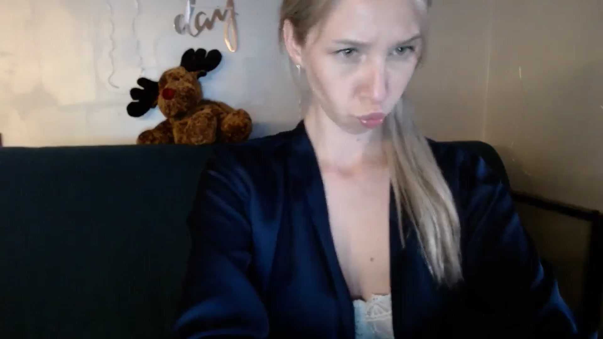 Gallery image thumbnail from Monika_lucci's myfreecams stream on, 06/04/2024, 17:48 image 5 of 20