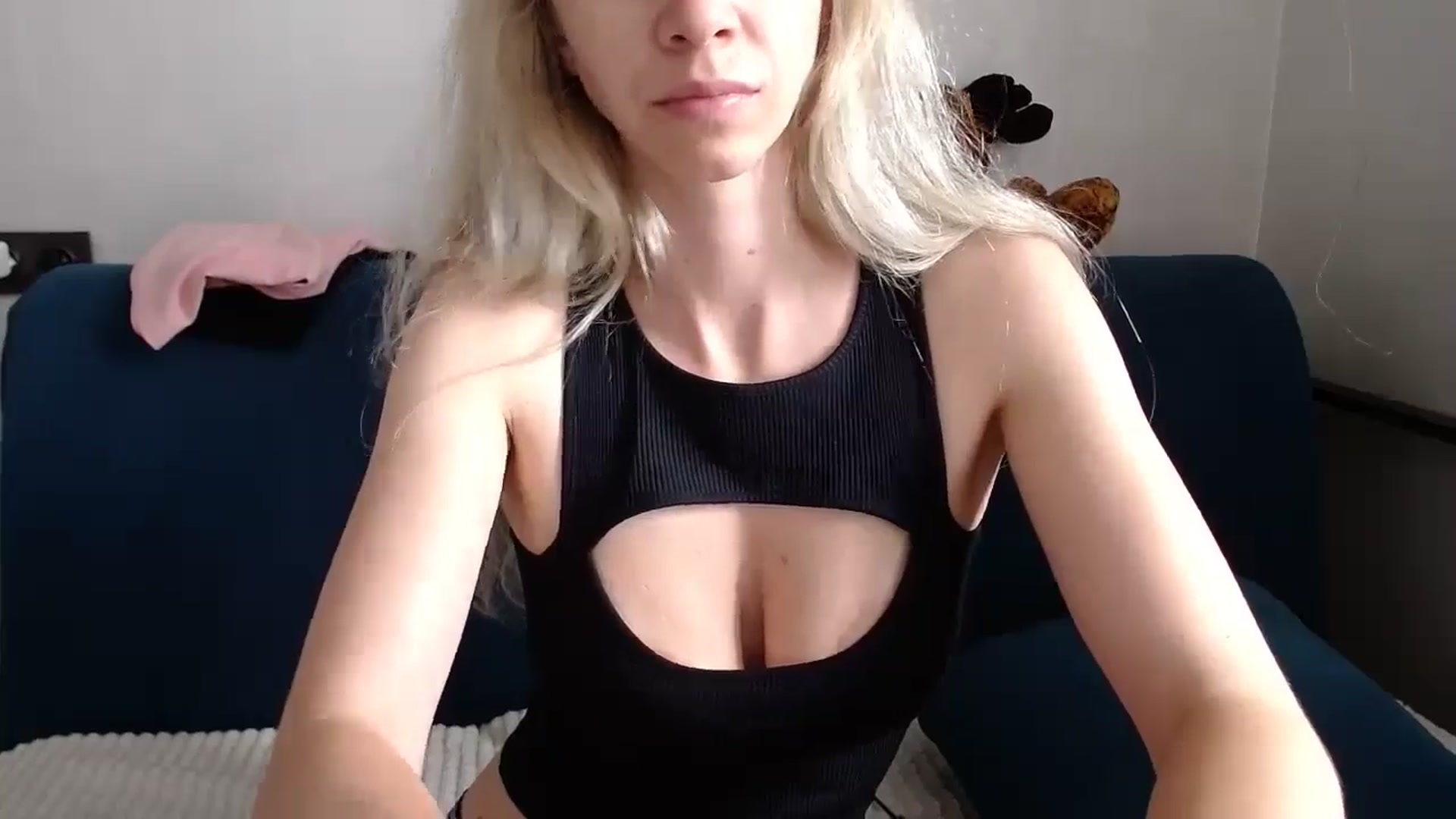 Gallery image thumbnail from Monika_lucci's myfreecams stream on, 06/14/2024, 14:26 image 15 of 20