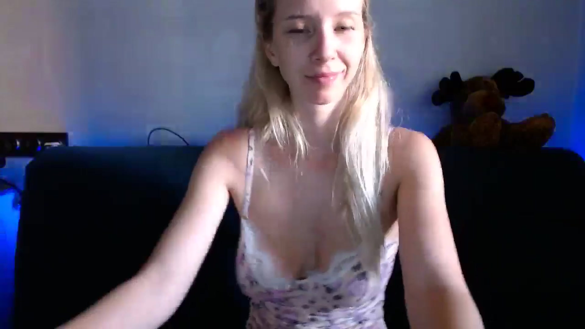 Gallery image thumbnail from Monika_lucci's myfreecams stream on, 07/09/2024, 18:03 image 8 of 20