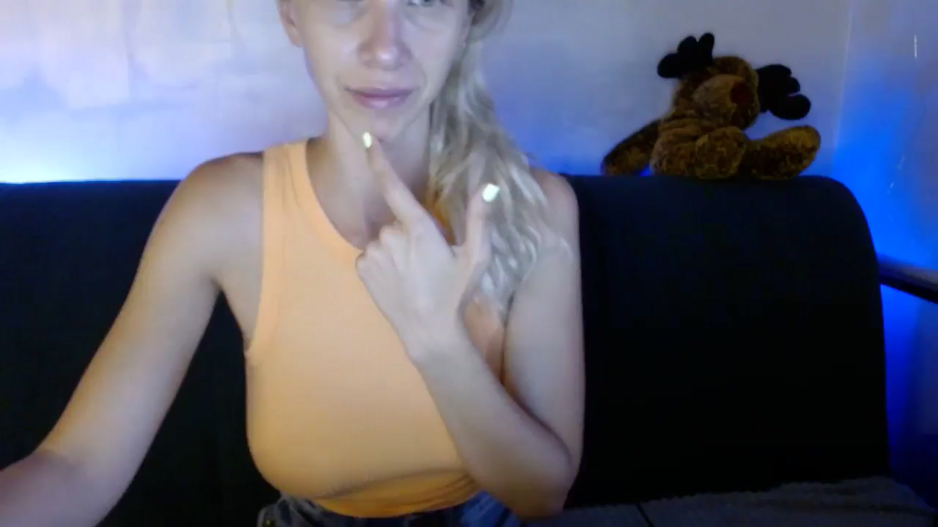Gallery image thumbnail from Monika_lucci's myfreecams stream on, 07/16/2024, 17:58 image 14 of 20
