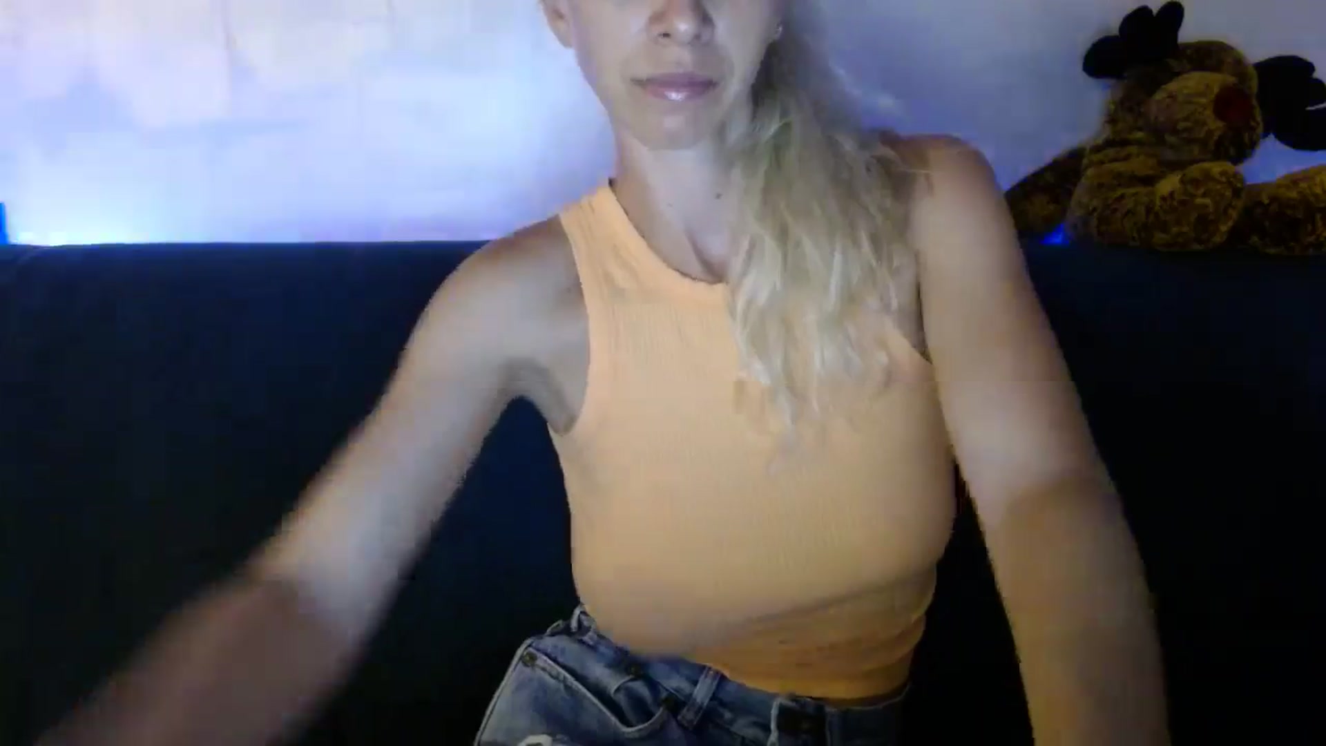 Gallery image thumbnail from Monika_lucci's myfreecams stream on, 07/16/2024, 18:55 image 17 of 20