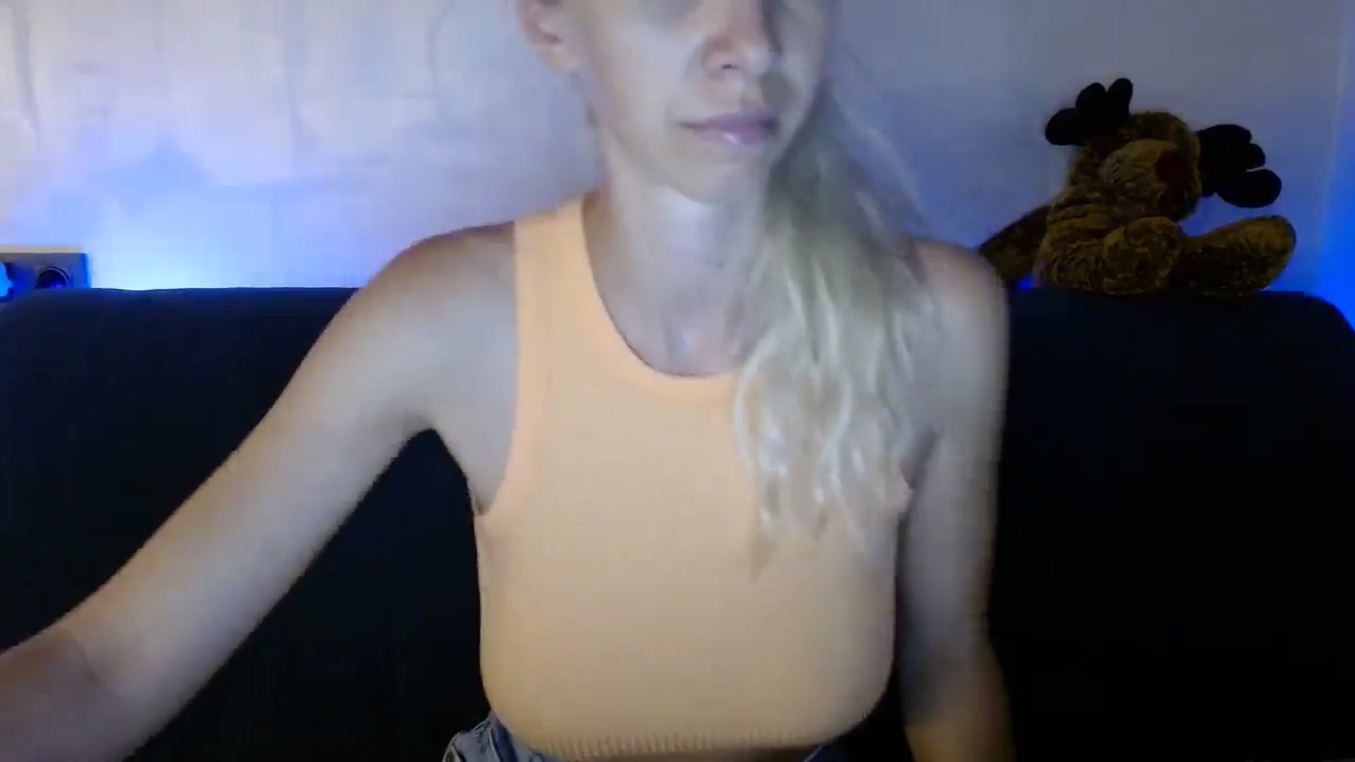 Gallery image thumbnail from Monika_lucci's myfreecams stream on, 07/16/2024, 18:55 image 7 of 20